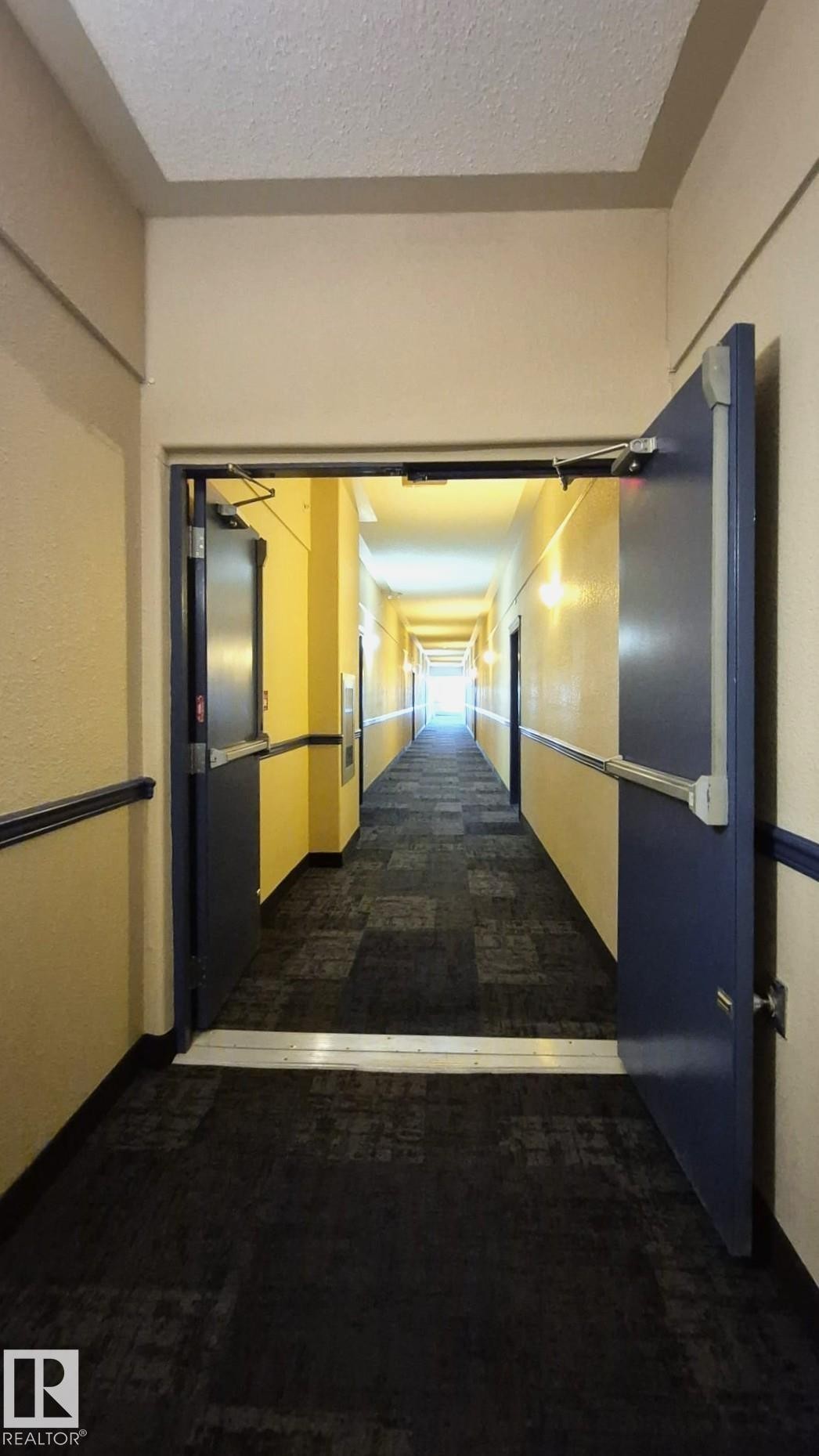 #422 151 Edwards Dr Sw, Edmonton, AB - Indoor Photo Showing Other Room