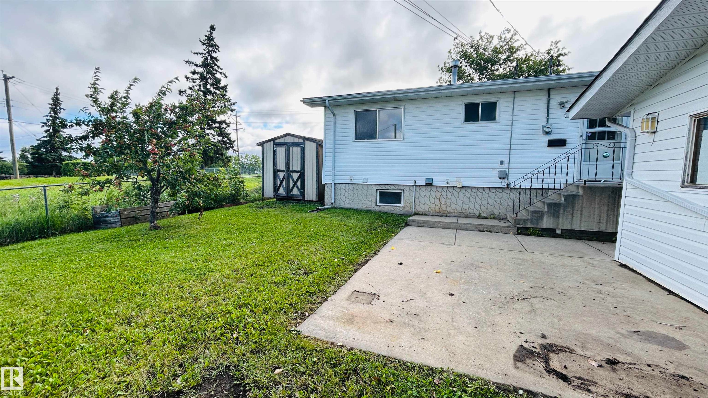 5102 57, Cold Lake, AB - Outdoor