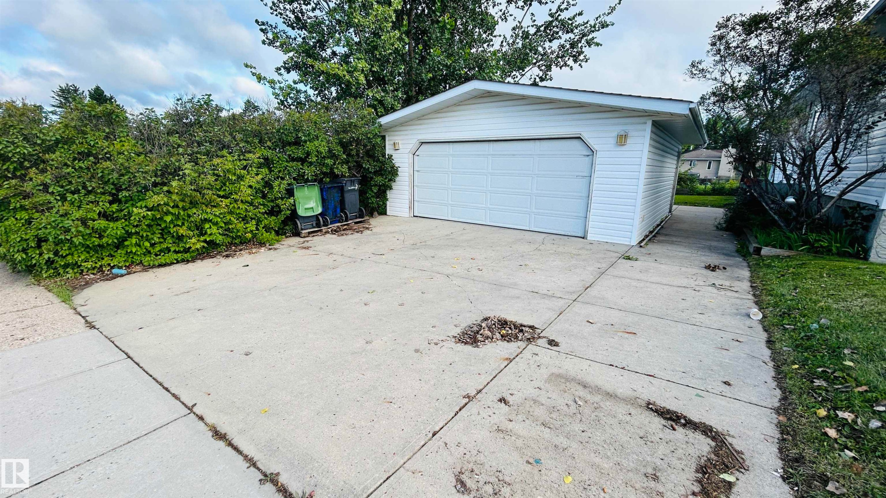 5102 57, Cold Lake, AB - Outdoor