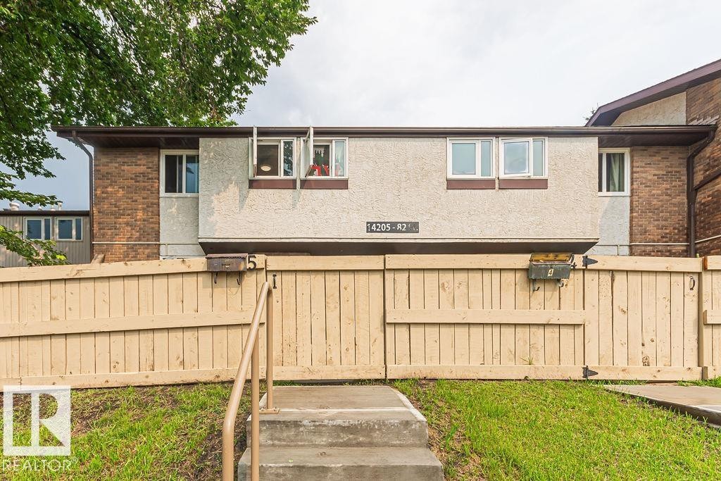 #5 14205 82 St Nw, Edmonton, AB - Outdoor With Exterior