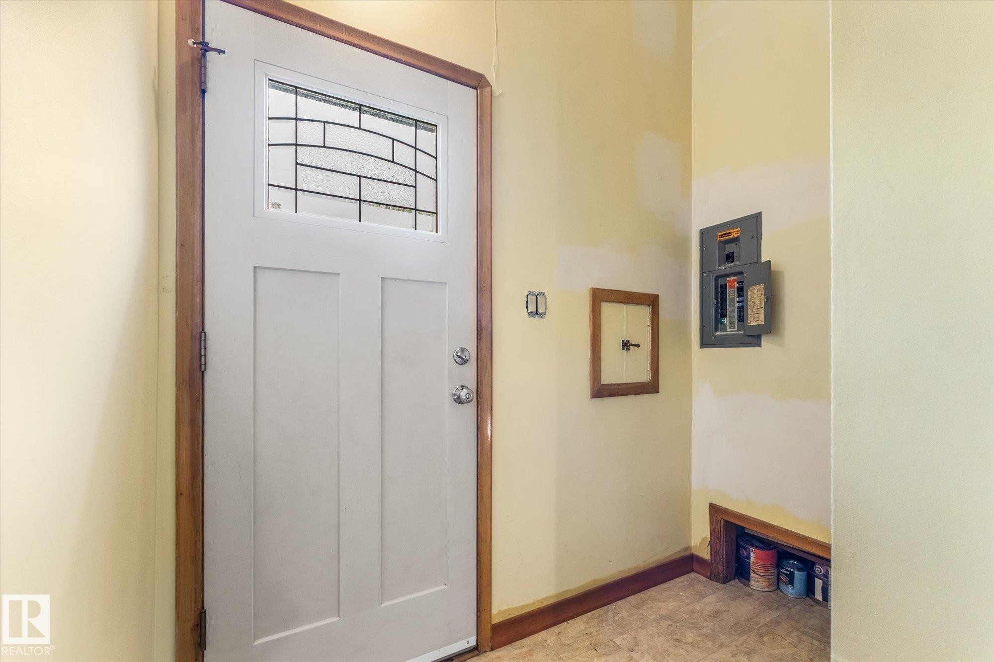 15930 93 Avenue Nw, Edmonton, AB - Indoor Photo Showing Other Room