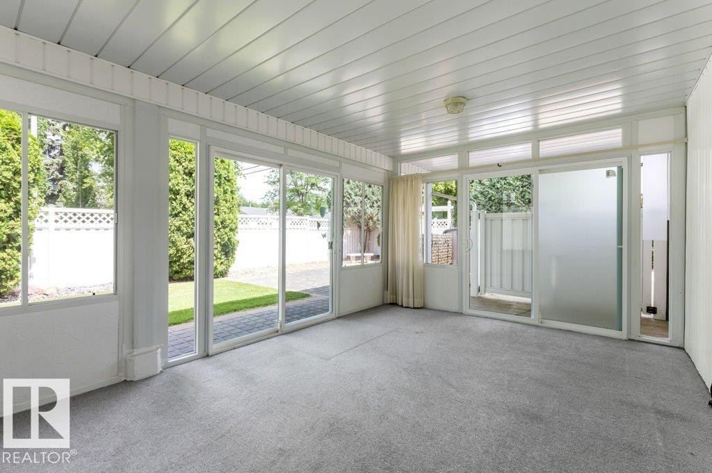 11217 38 Street Nw, Edmonton, AB - Photo Showing Other Room