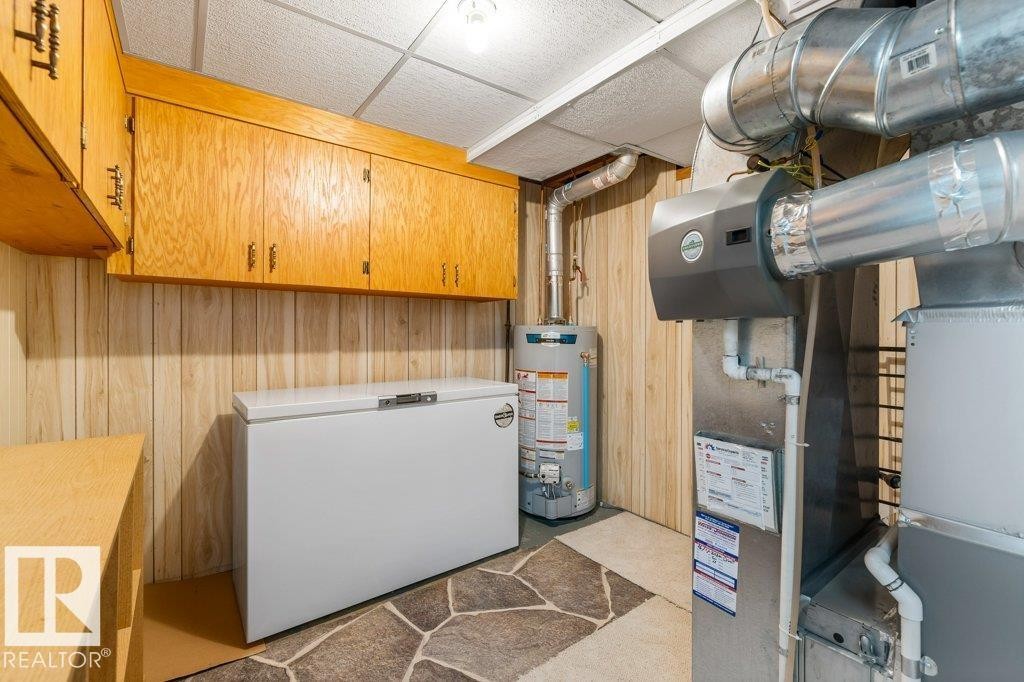 11217 38 Street Nw, Edmonton, AB - Indoor Photo Showing Basement