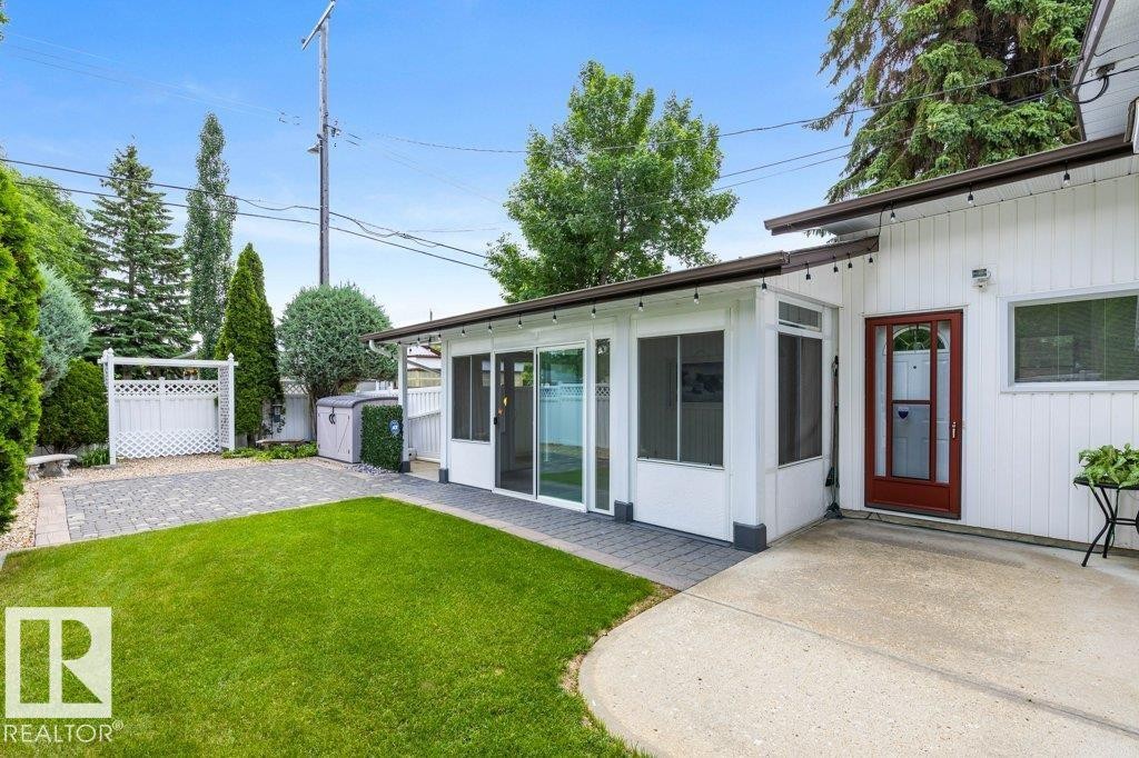11217 38 Street Nw, Edmonton, AB - Outdoor