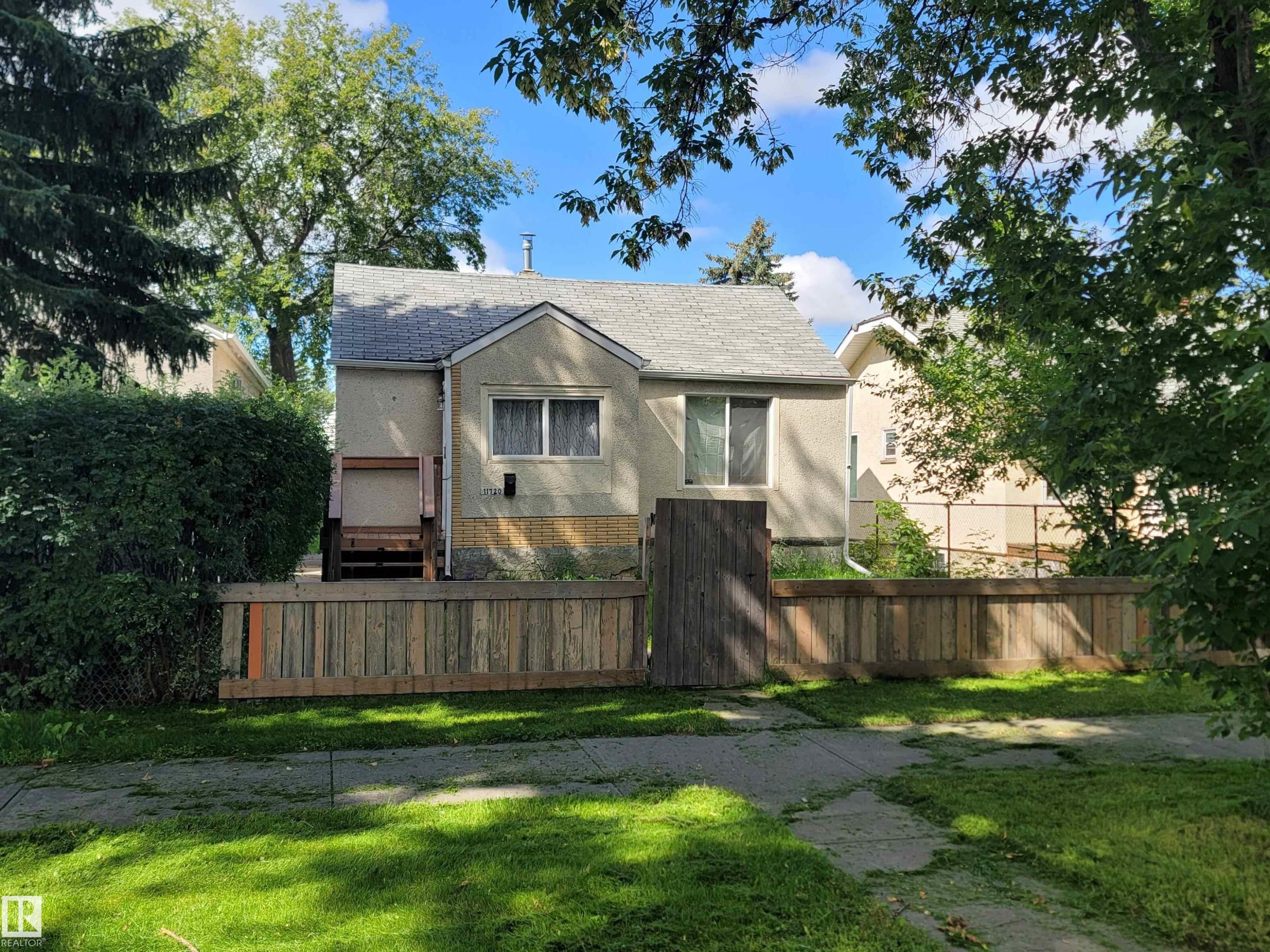 11720 87 Street Nw, Edmonton, AB - Outdoor