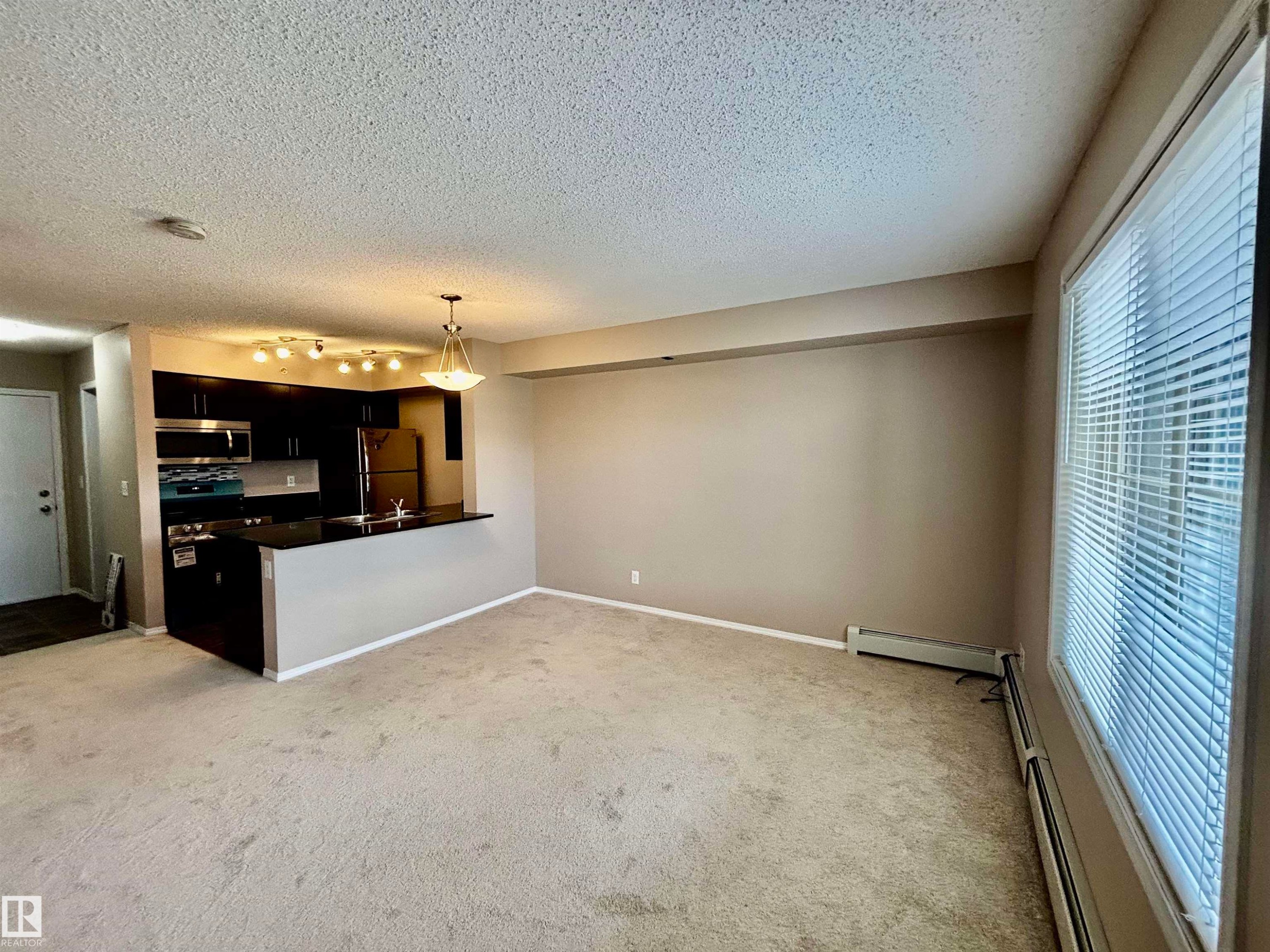 #409 12035 22 Av Sw, Edmonton, AB - Indoor Photo Showing Other Room