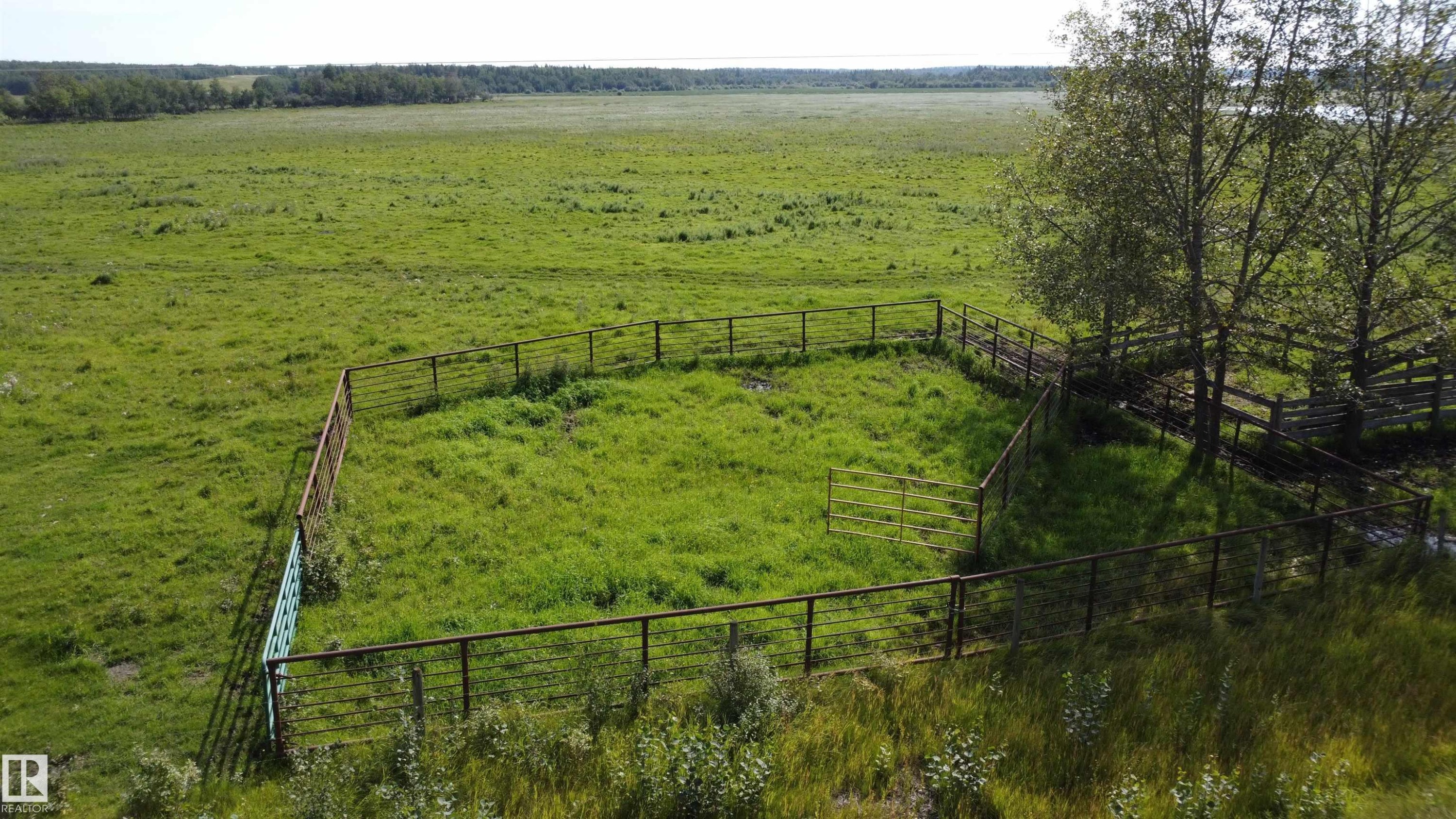 Twsp 560 Rge Rd 13, Rural Lac Ste. Anne County, AB
