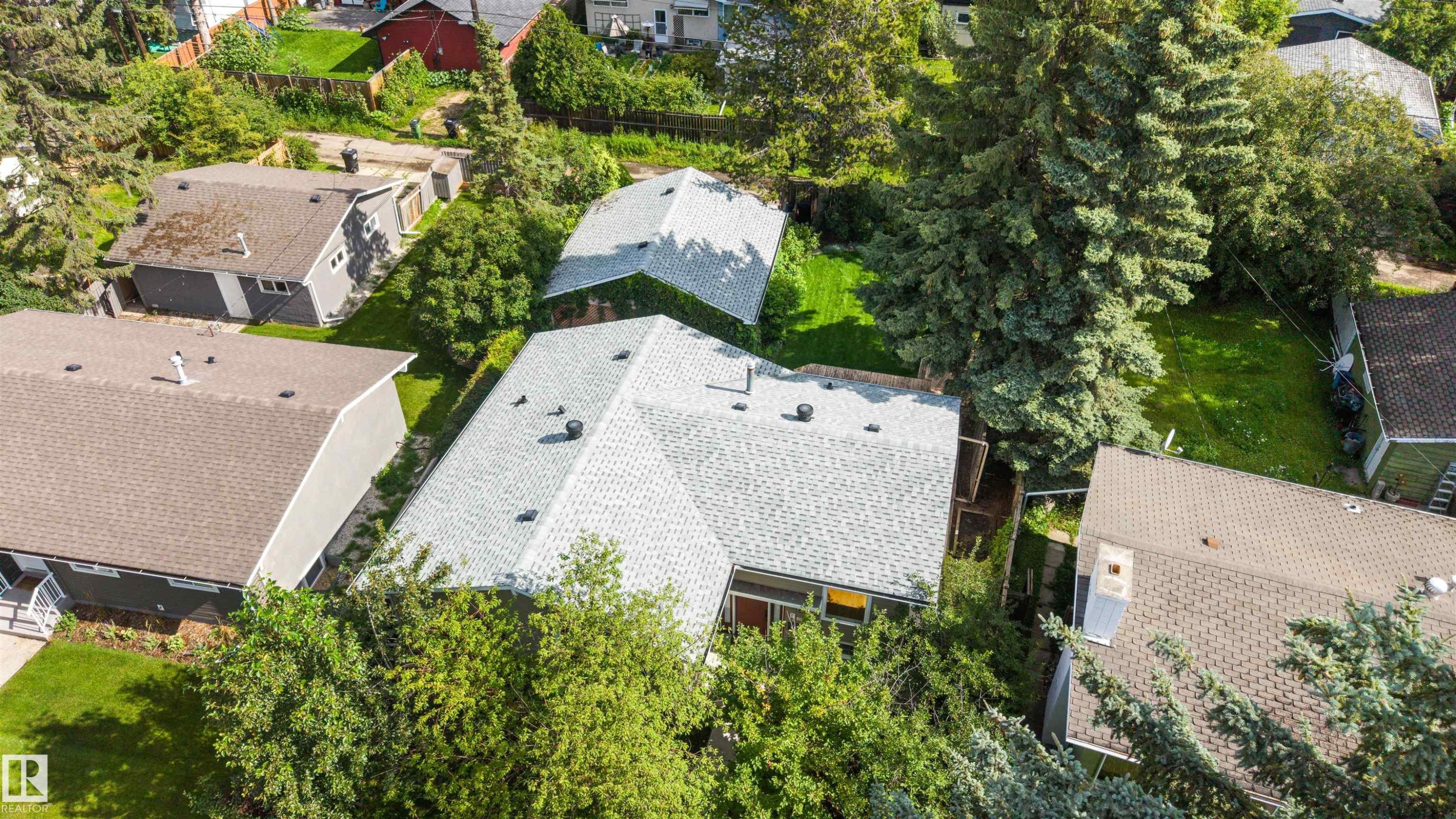 4139 122 Street Nw, Edmonton, AB - Outdoor