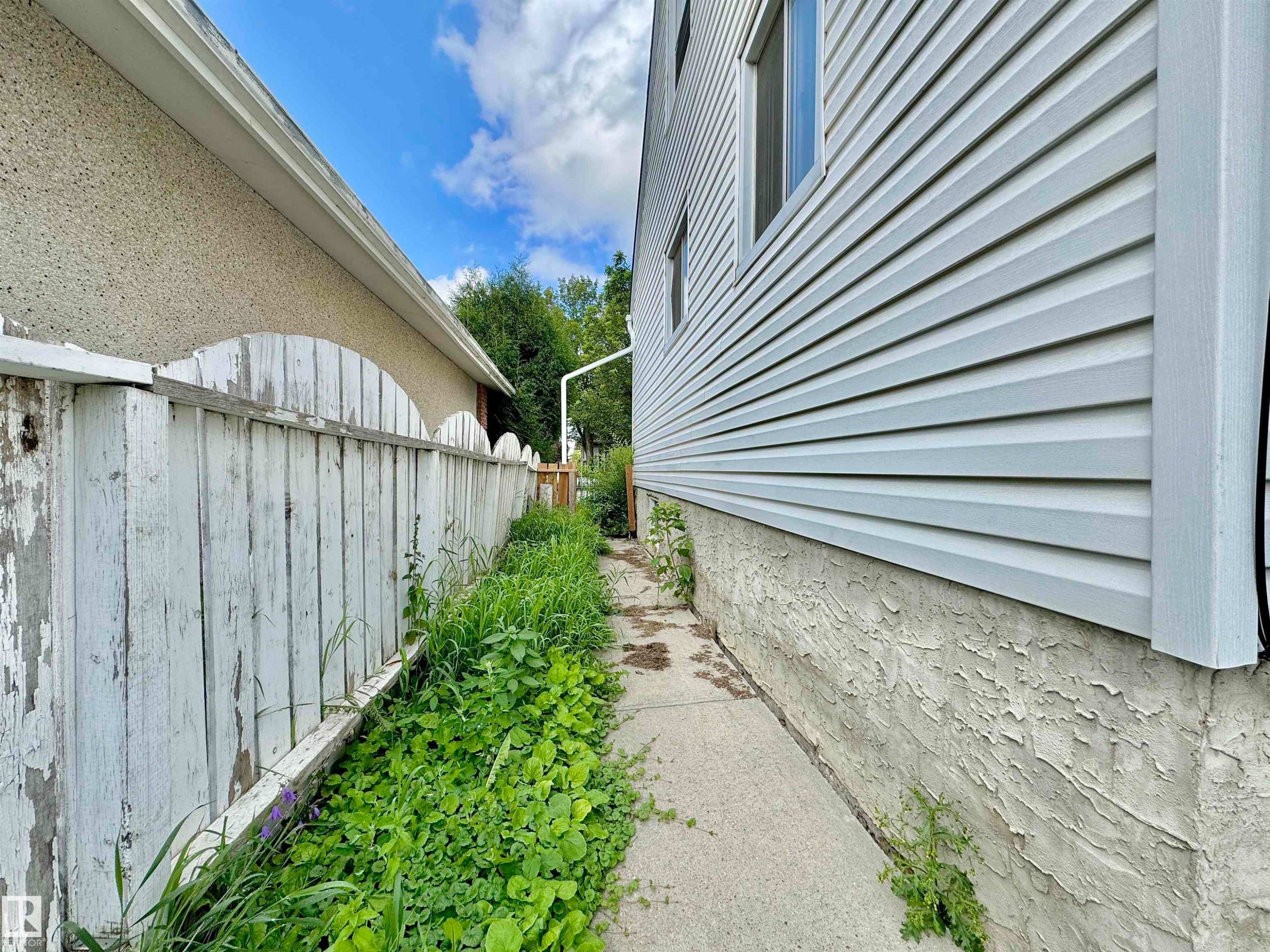 6209 106 Street Nw, Edmonton, AB - Outdoor
