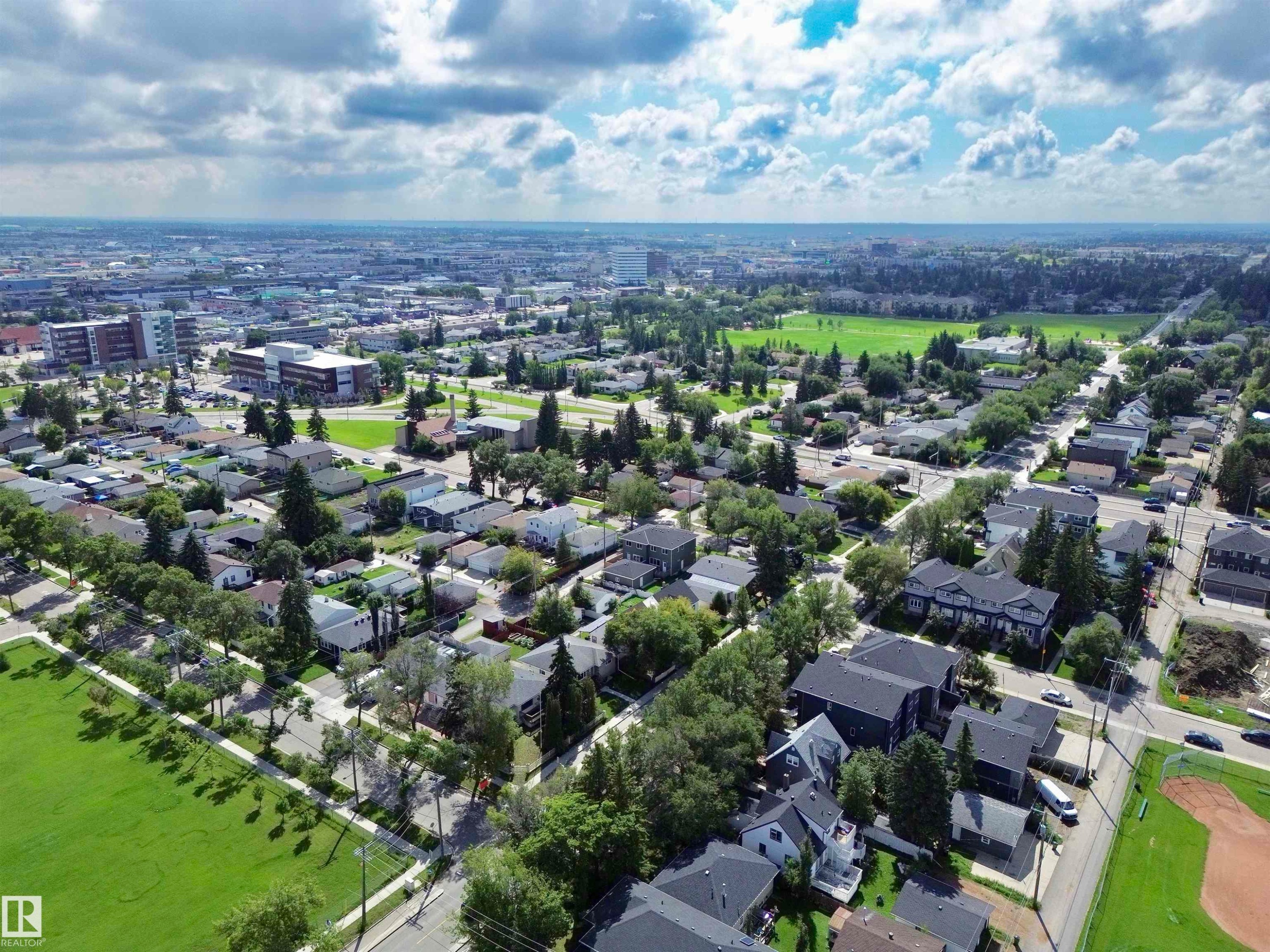 6209 106 Street Nw, Edmonton, AB - Outdoor With View