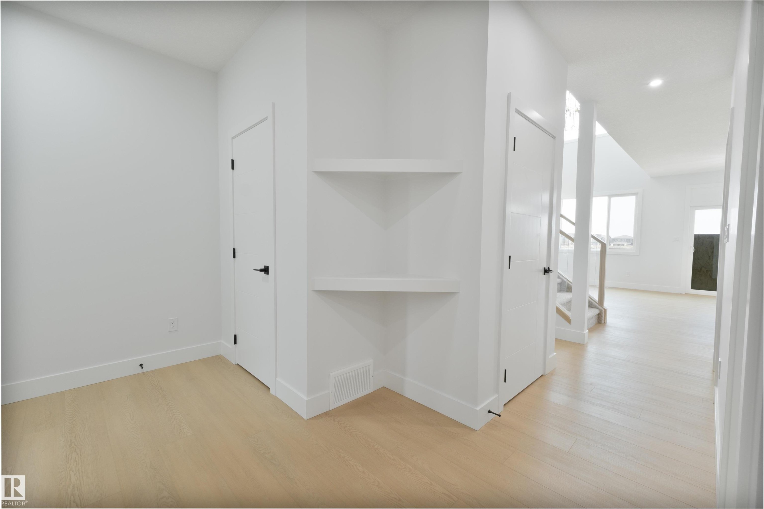 573 Ashgrove Circle, Leduc, AB - Indoor Photo Showing Other Room