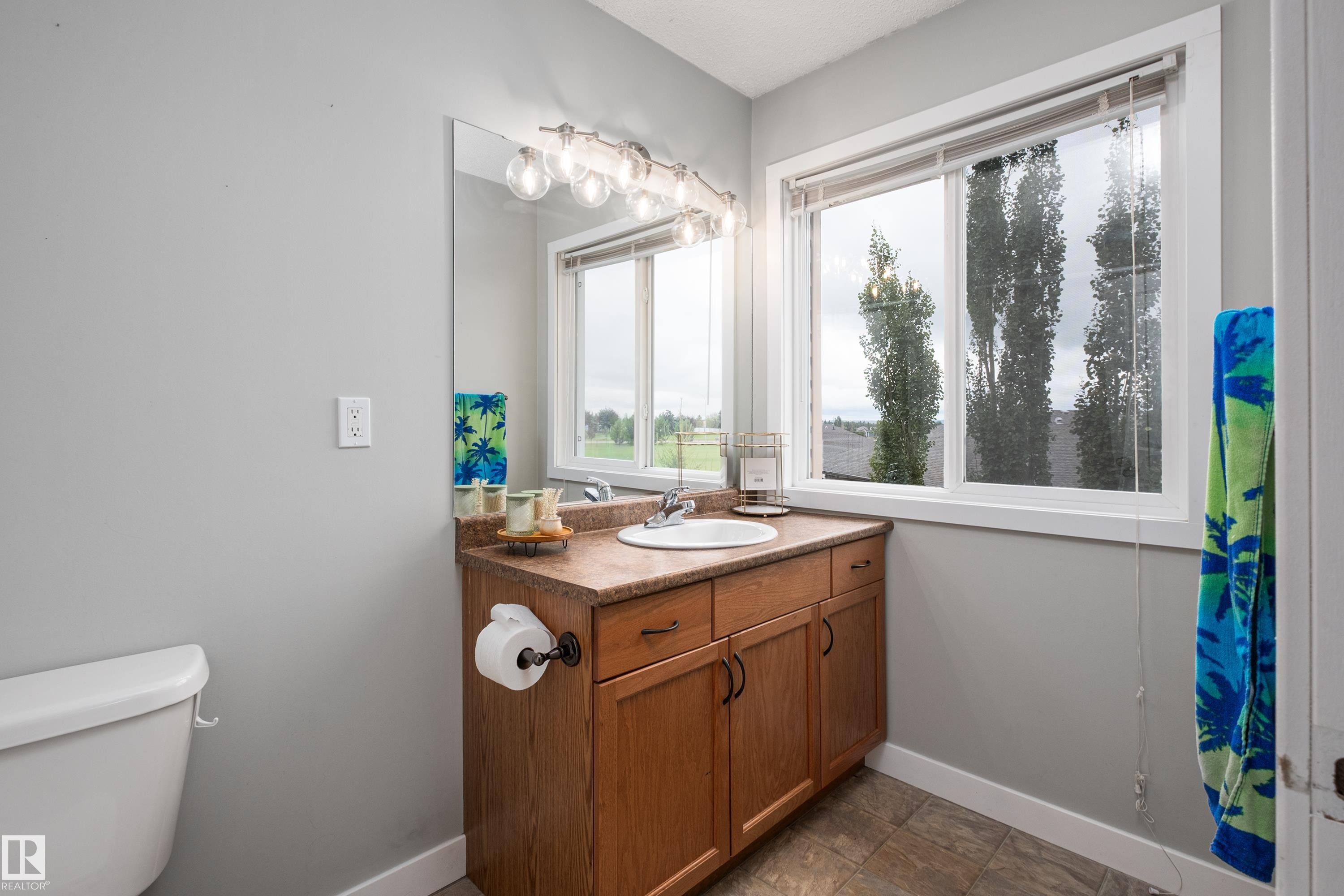 #12 320 Spruce Ridge Rd, Spruce Grove, AB - Indoor Photo Showing Bathroom