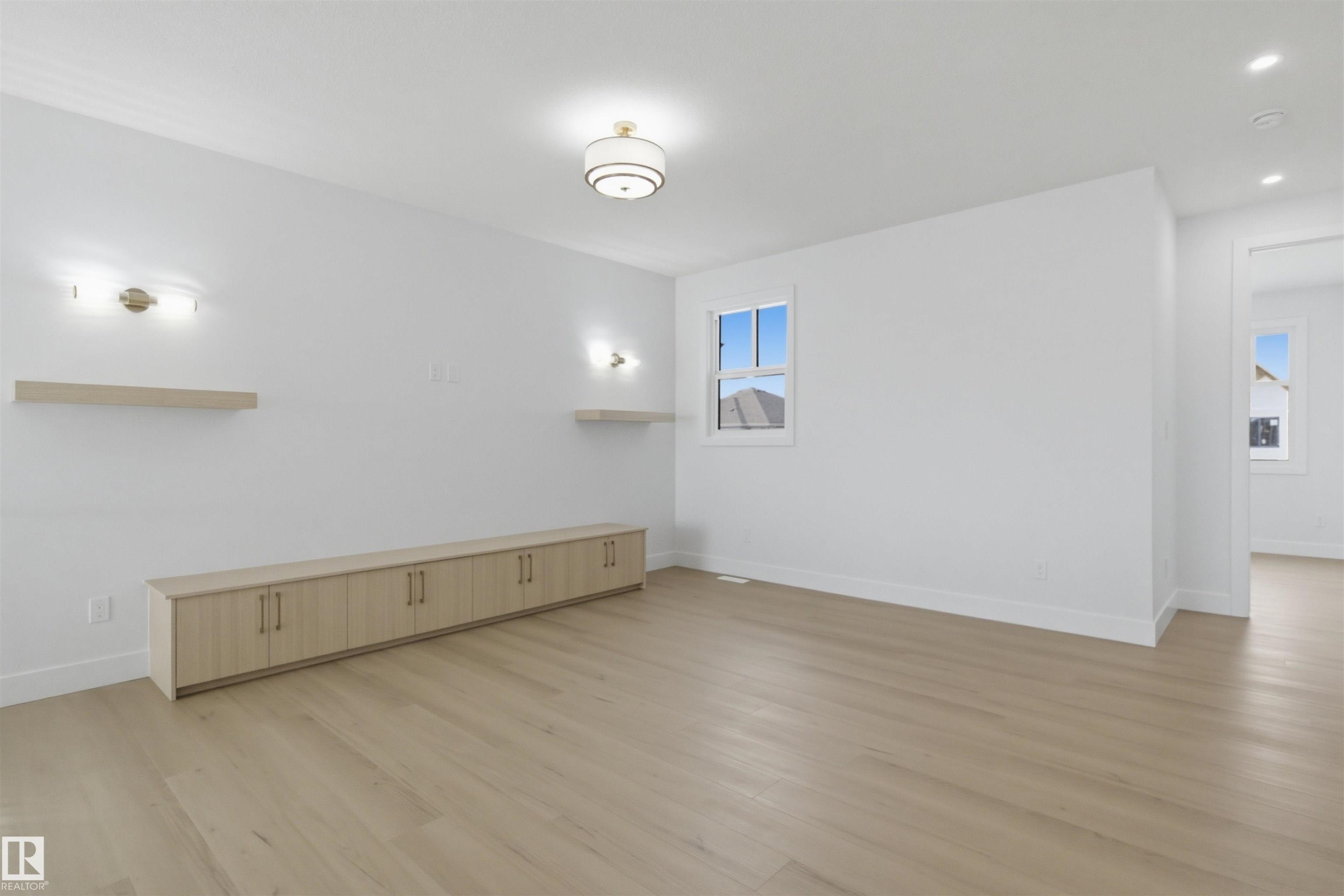 529 Ashgrove Circle, Leduc, AB - Indoor Photo Showing Other Room