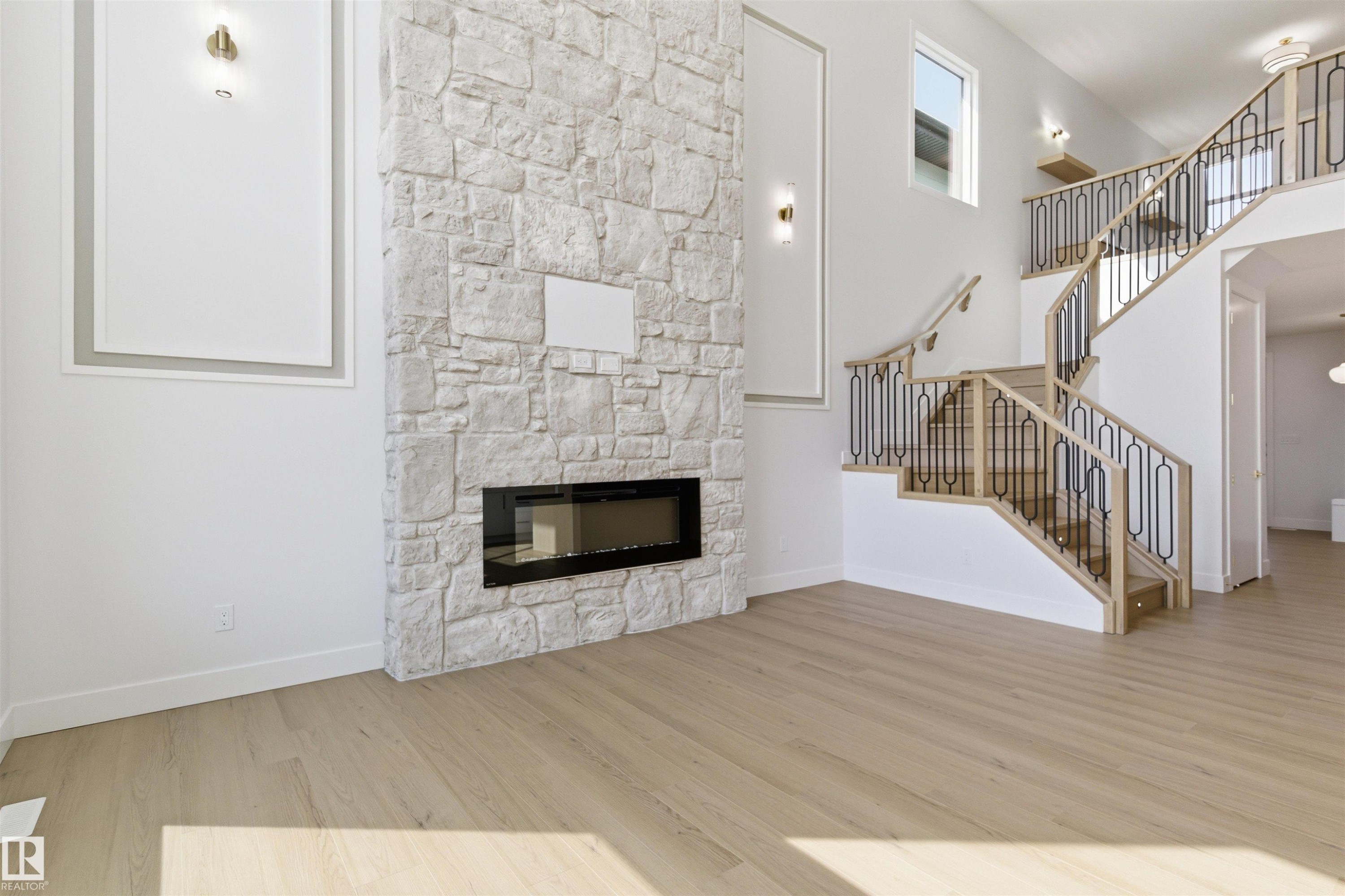 529 Ashgrove Circle, Leduc, AB - Indoor With Fireplace