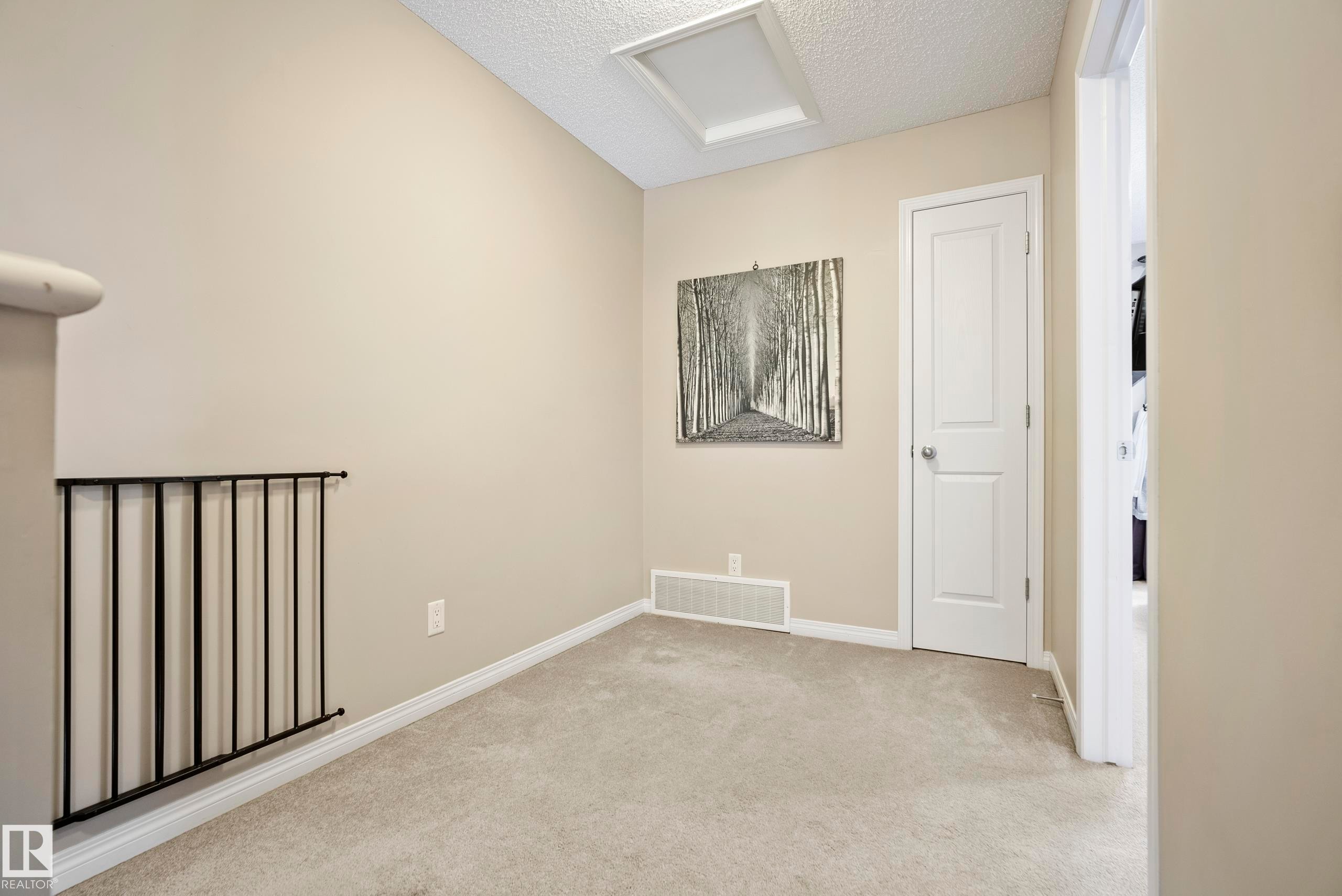 #81 4050 Savaryn Dr Sw, Edmonton, AB - Indoor Photo Showing Other Room