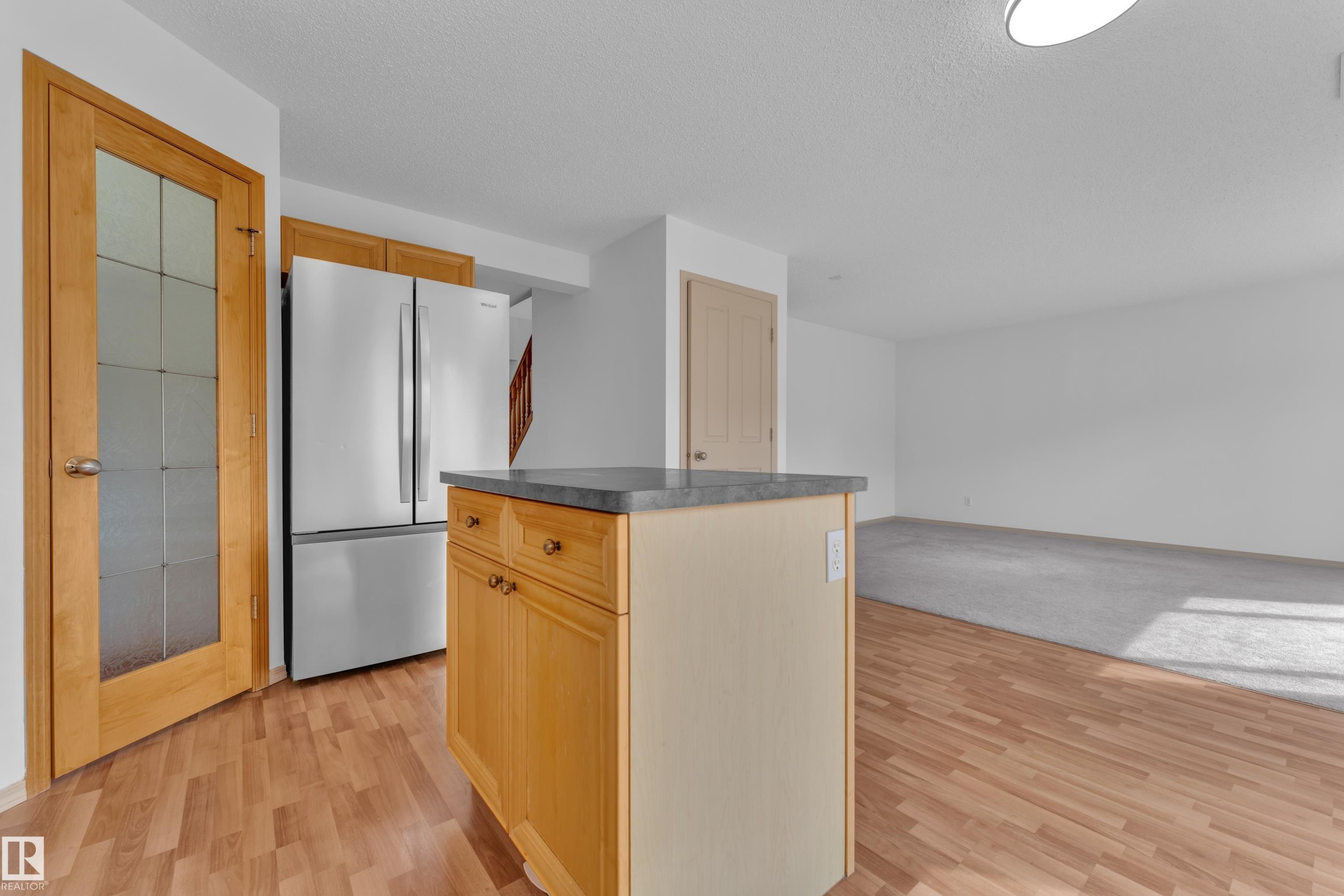 New refrigerator included within sale! - 14031 136 Street Nw, Edmonton, AB - Indoor