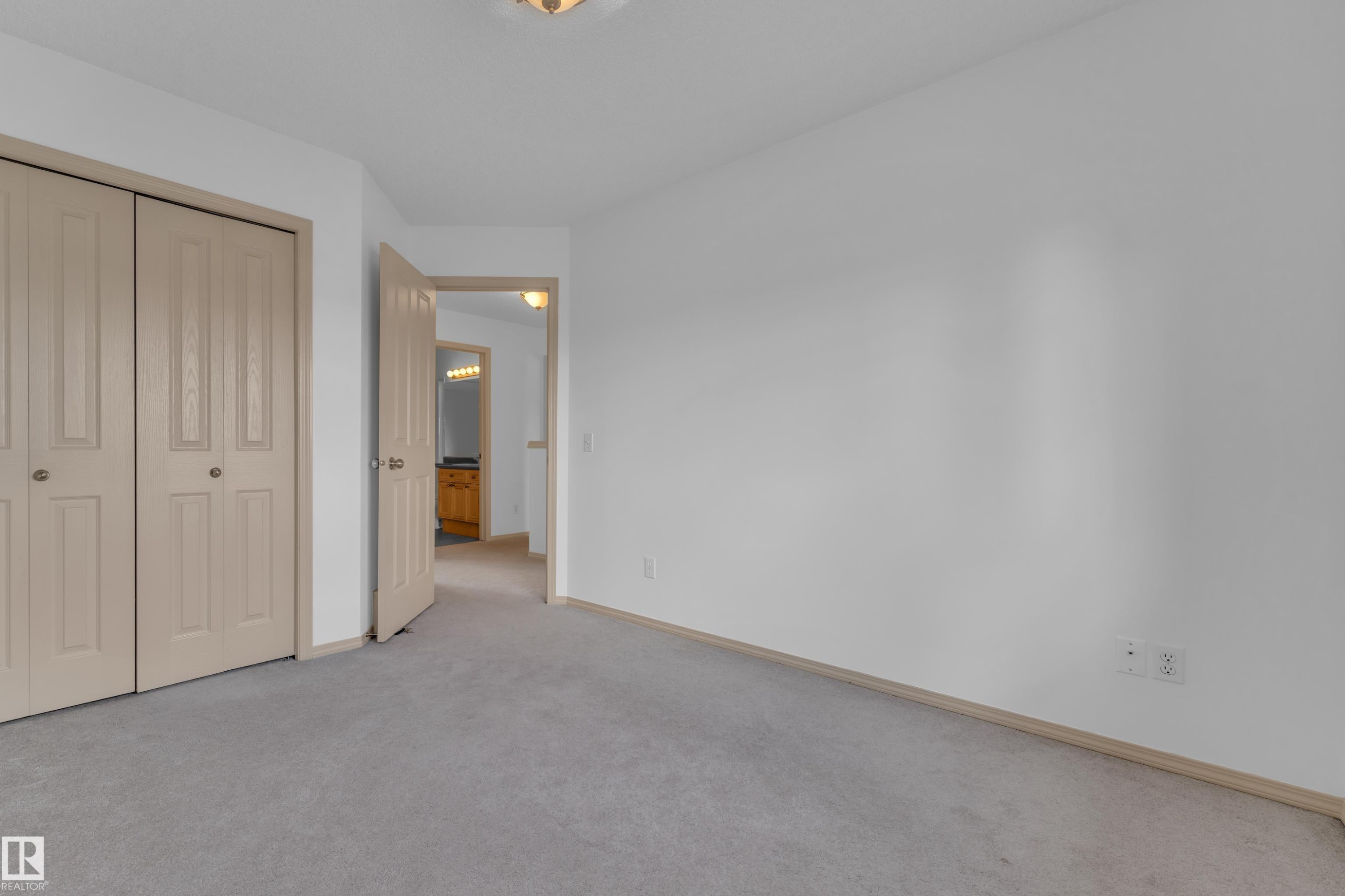 14031 136 Street Nw, Edmonton, AB - Indoor Photo Showing Other Room