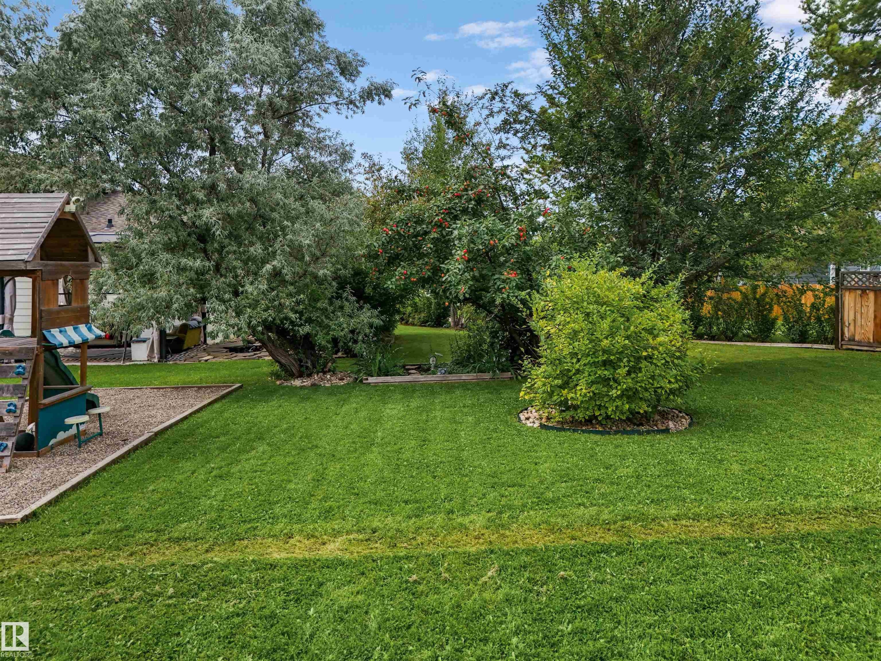 5403 43 Avenue, Drayton Valley, AB - Outdoor