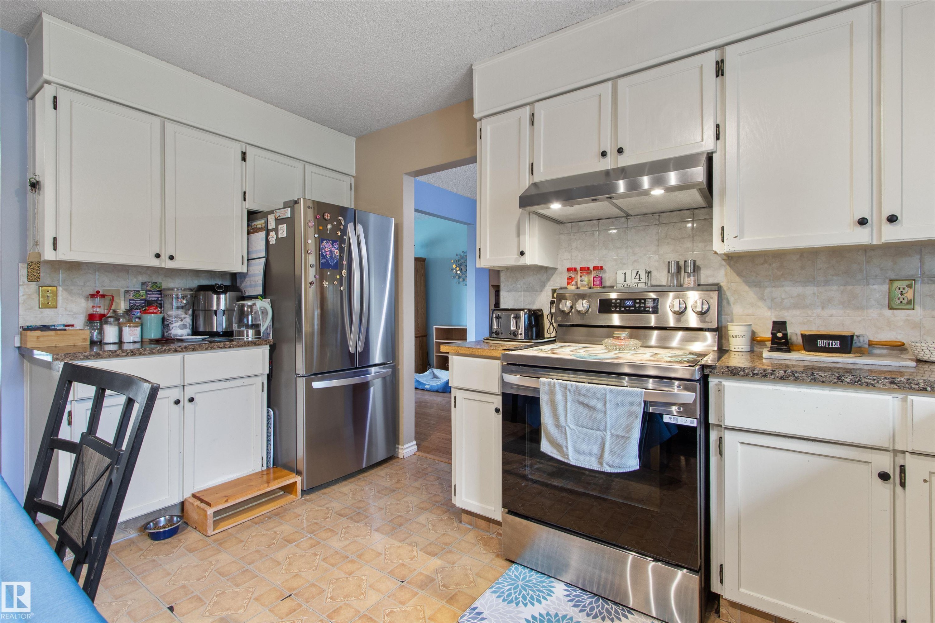 5403 43 Avenue, Drayton Valley, AB - Indoor Photo Showing Kitchen