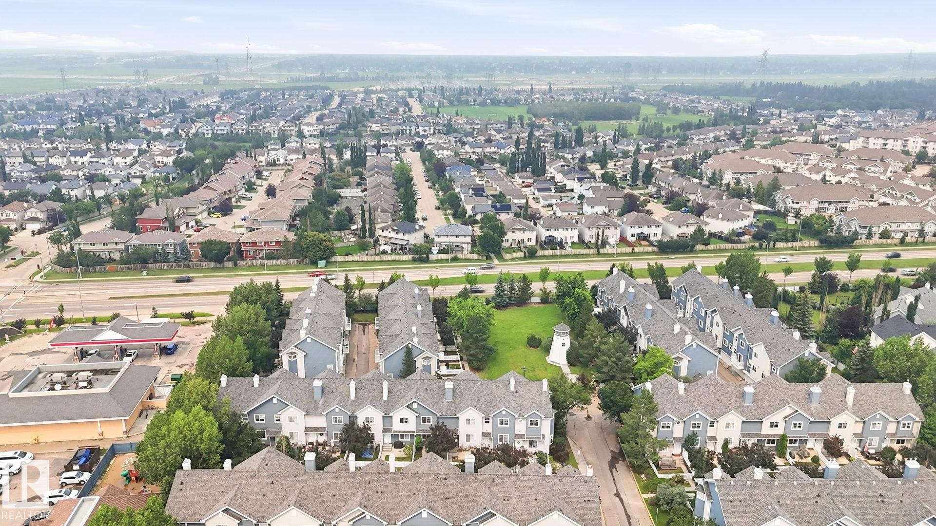 #58 8304 11 Av Sw, Edmonton, AB - Outdoor With View