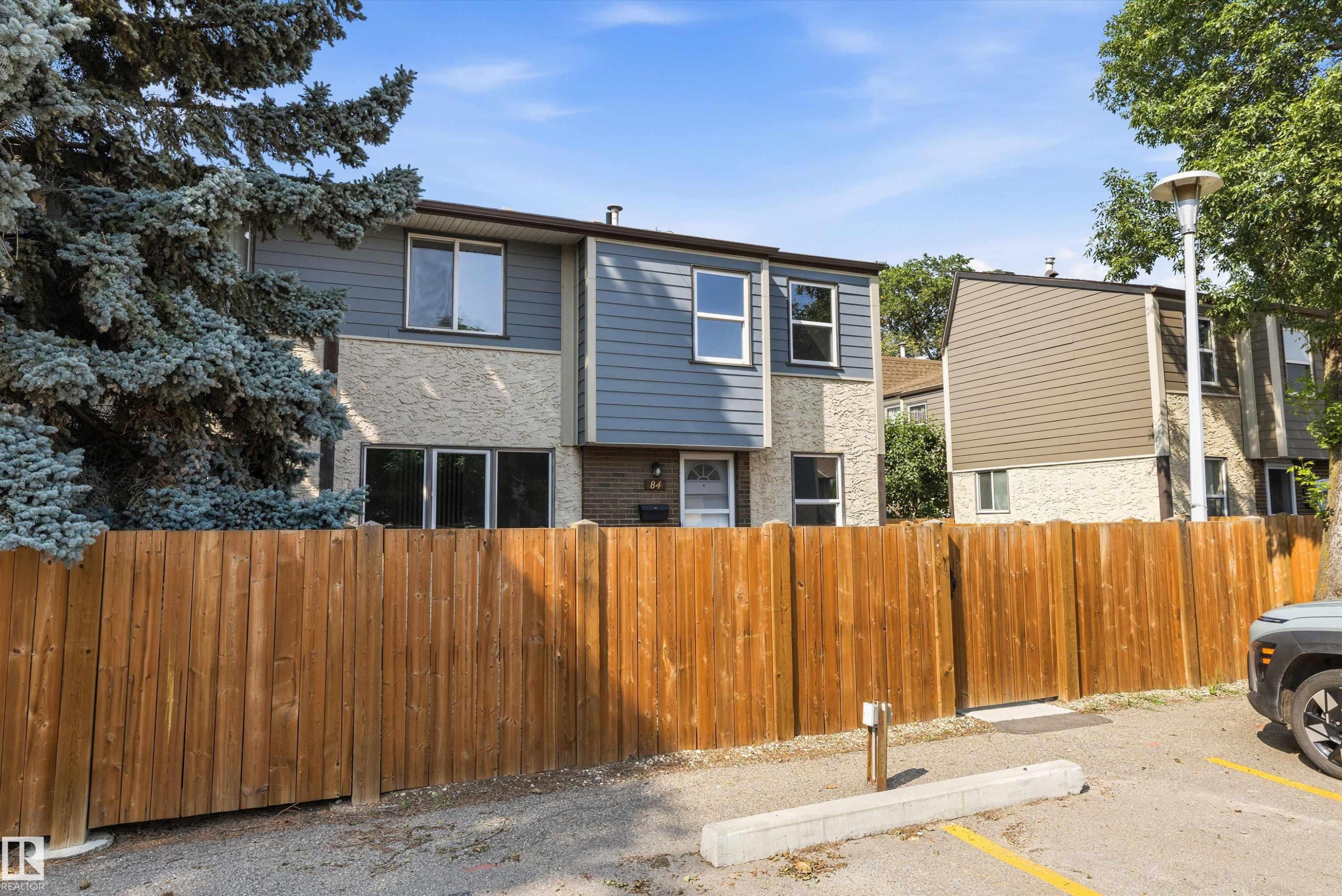 84 Willowdale Place Nw, Edmonton, AB - Outdoor