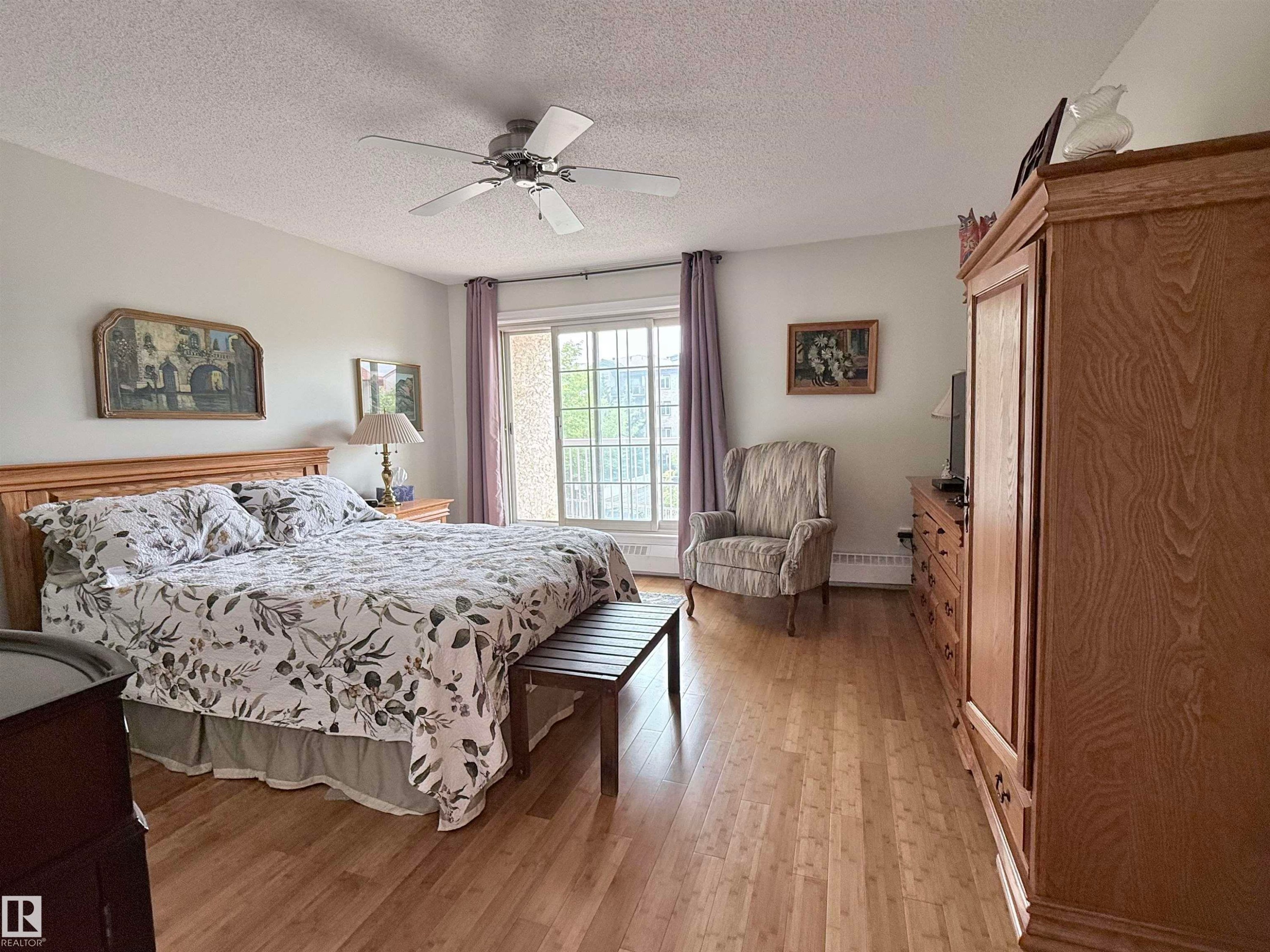 #403 3 Perron St, St. Albert, AB - Indoor Photo Showing Bedroom