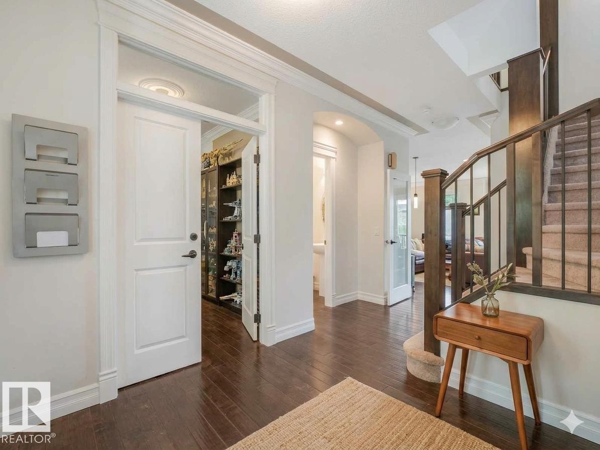 10230 148 Street Nw, Edmonton, AB - Indoor Photo Showing Other Room