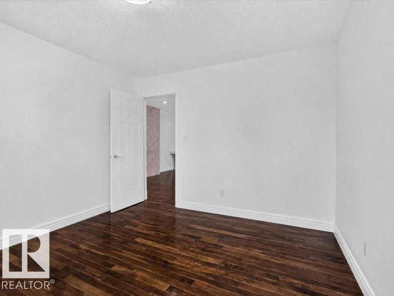 17411 106 Street Nw, Edmonton, AB - Indoor Photo Showing Other Room