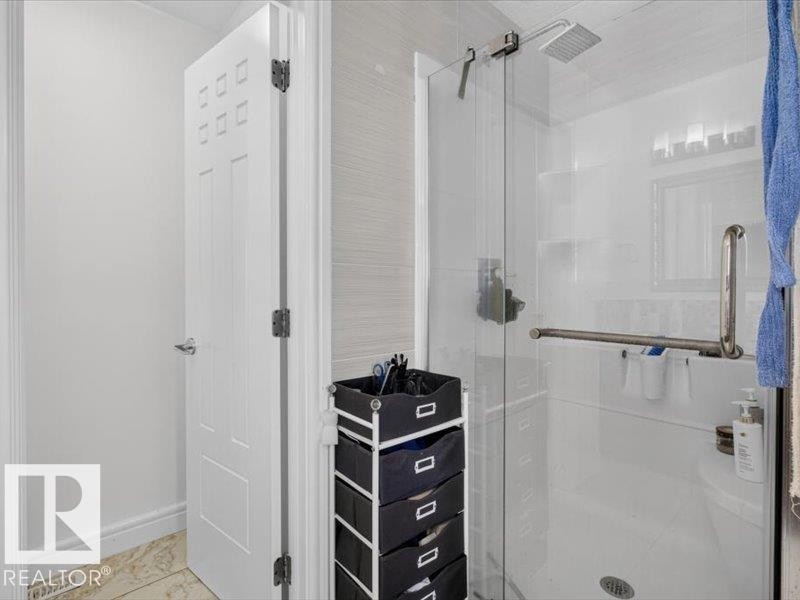 17411 106 Street Nw, Edmonton, AB - Indoor Photo Showing Bathroom
