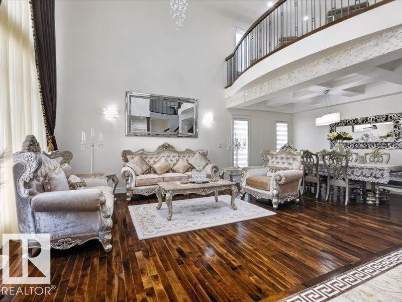17411 106 Street Nw, Edmonton, AB - Indoor Photo Showing Living Room