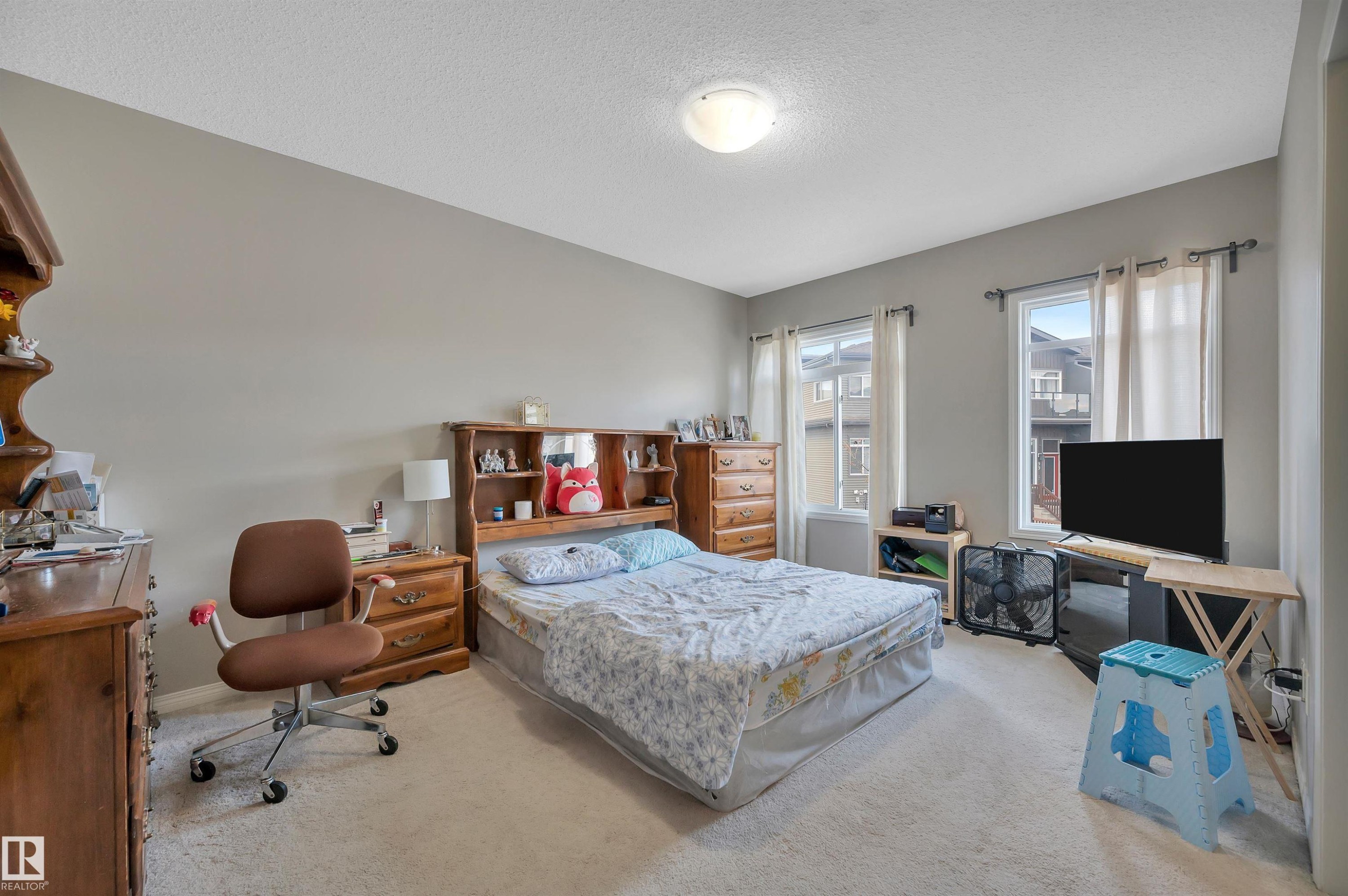 7503 Getty Gate Gate Nw, Edmonton, AB - Indoor Photo Showing Bedroom