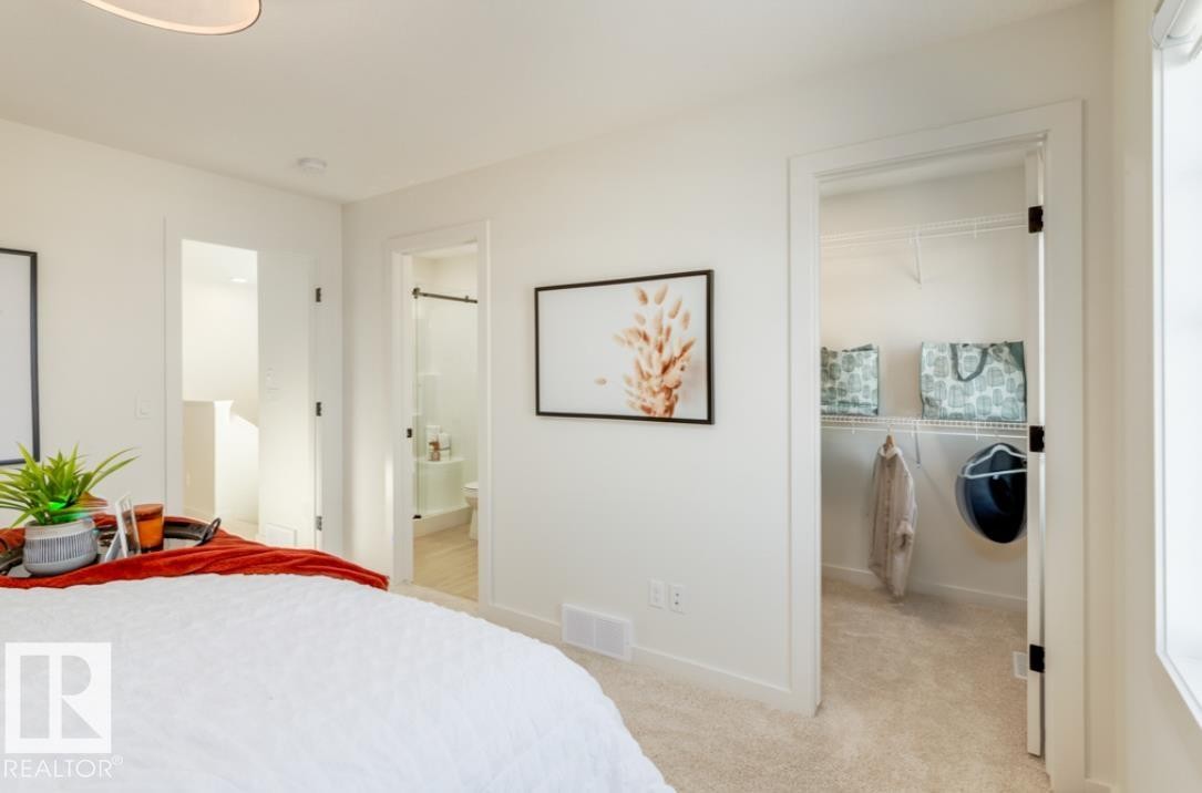 2040 194 Street Nw, Edmonton, AB - Indoor Photo Showing Bedroom