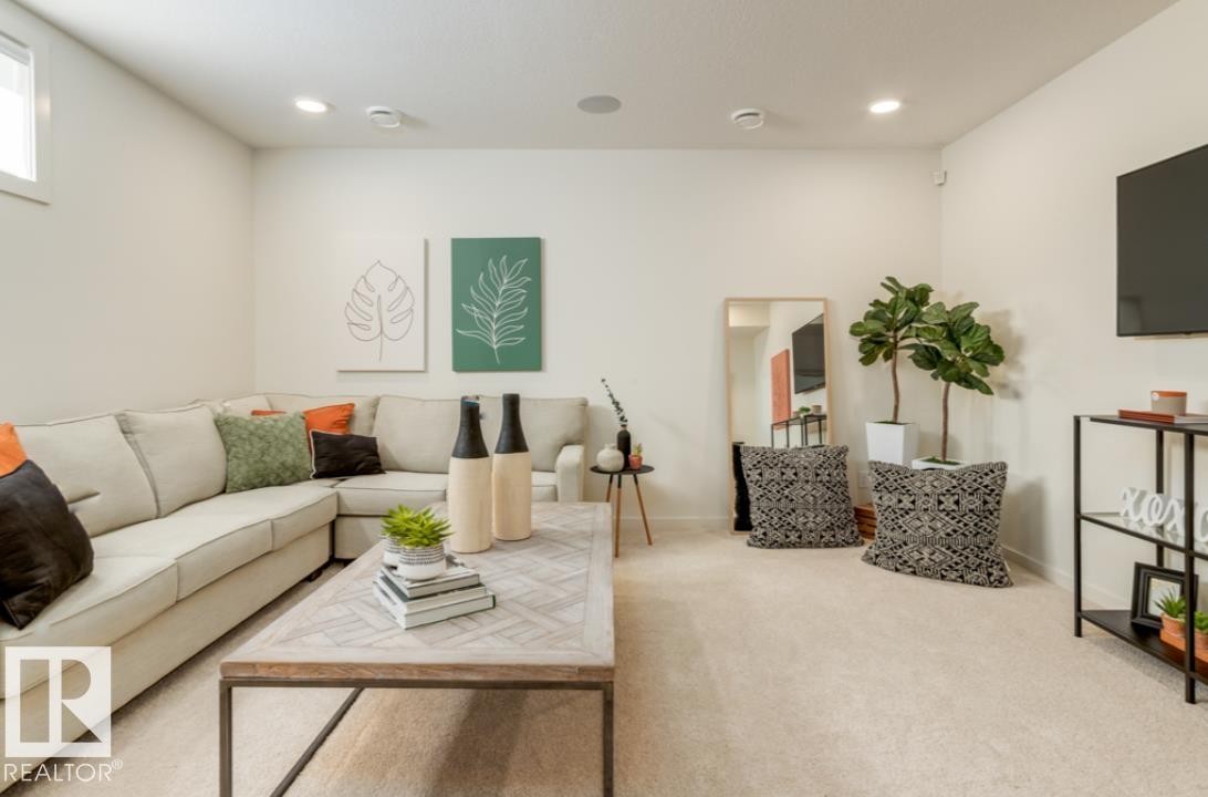 2040 194 Street Nw, Edmonton, AB - Indoor