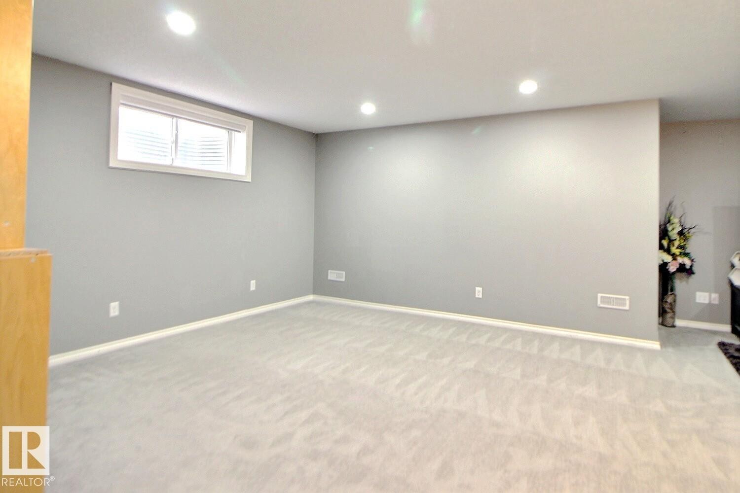 1231 37A Avenue Nw, Edmonton, AB - Indoor