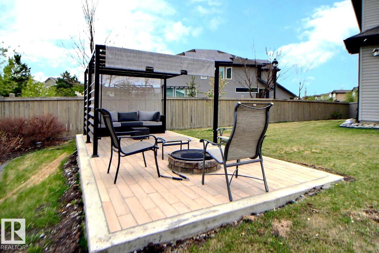 1231 37A Avenue Nw, Edmonton, AB - Outdoor With Deck Patio Veranda