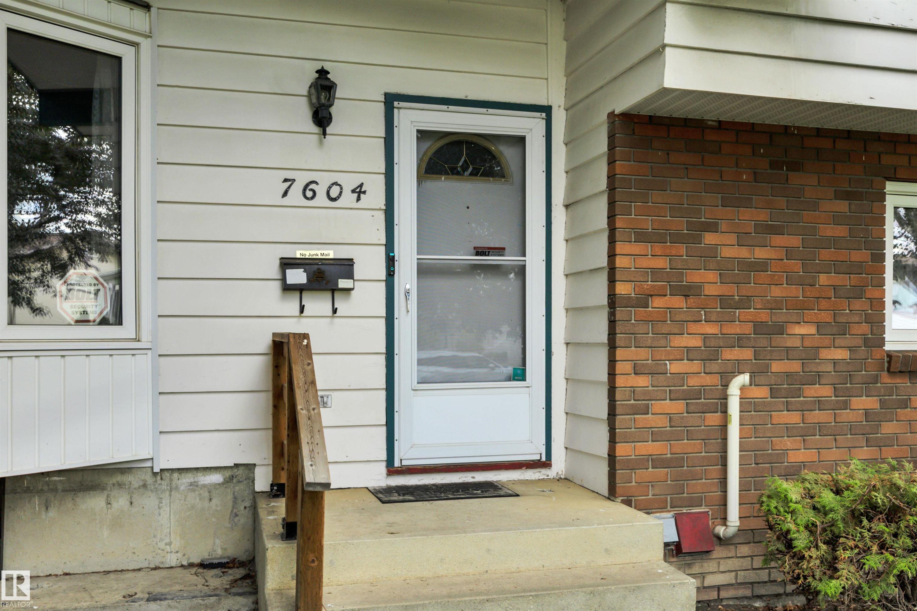 7604 149 Avenue Nw, Edmonton, AB - Outdoor With Exterior