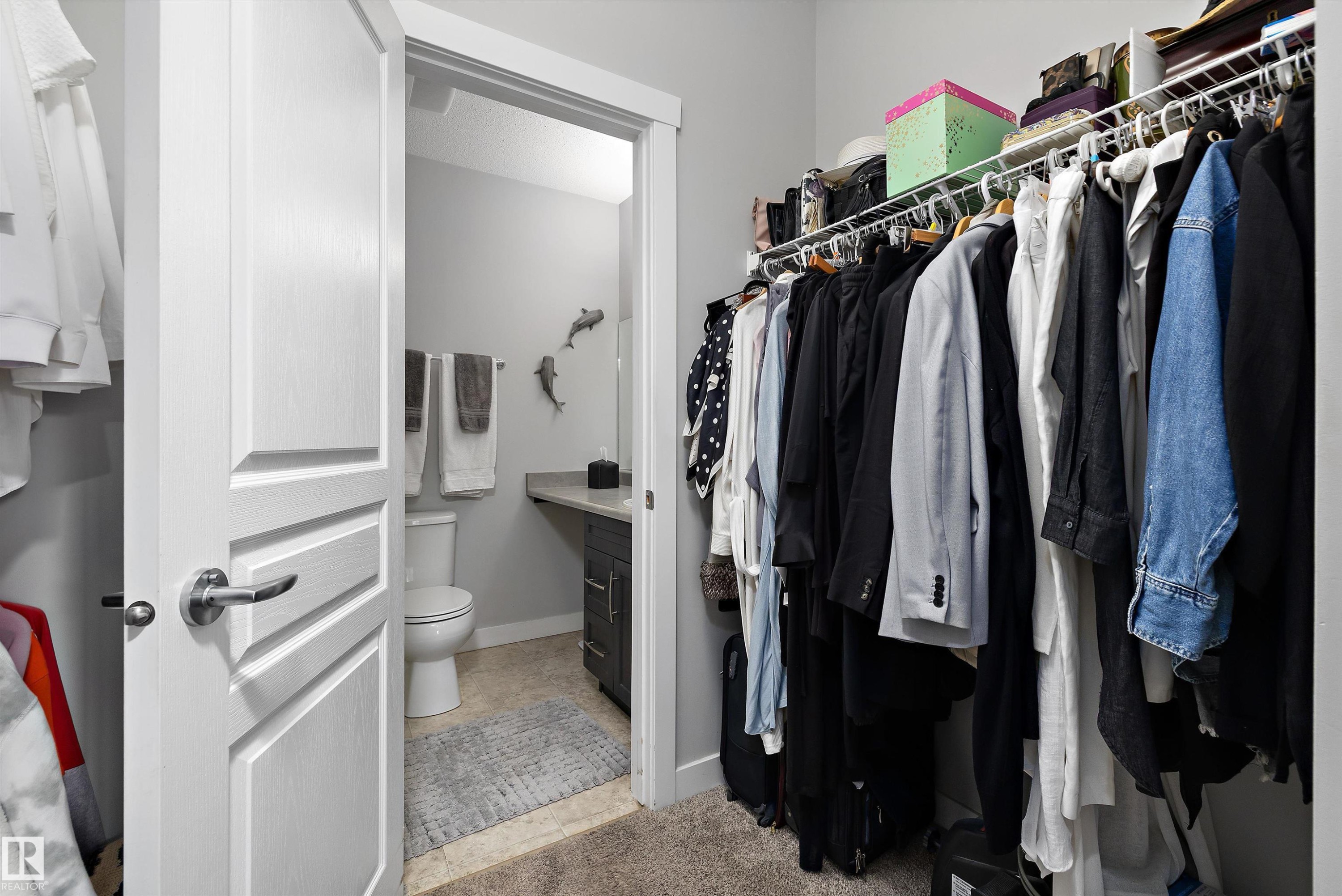 #402 2229 44 Av Nw, Edmonton, AB - Indoor With Storage