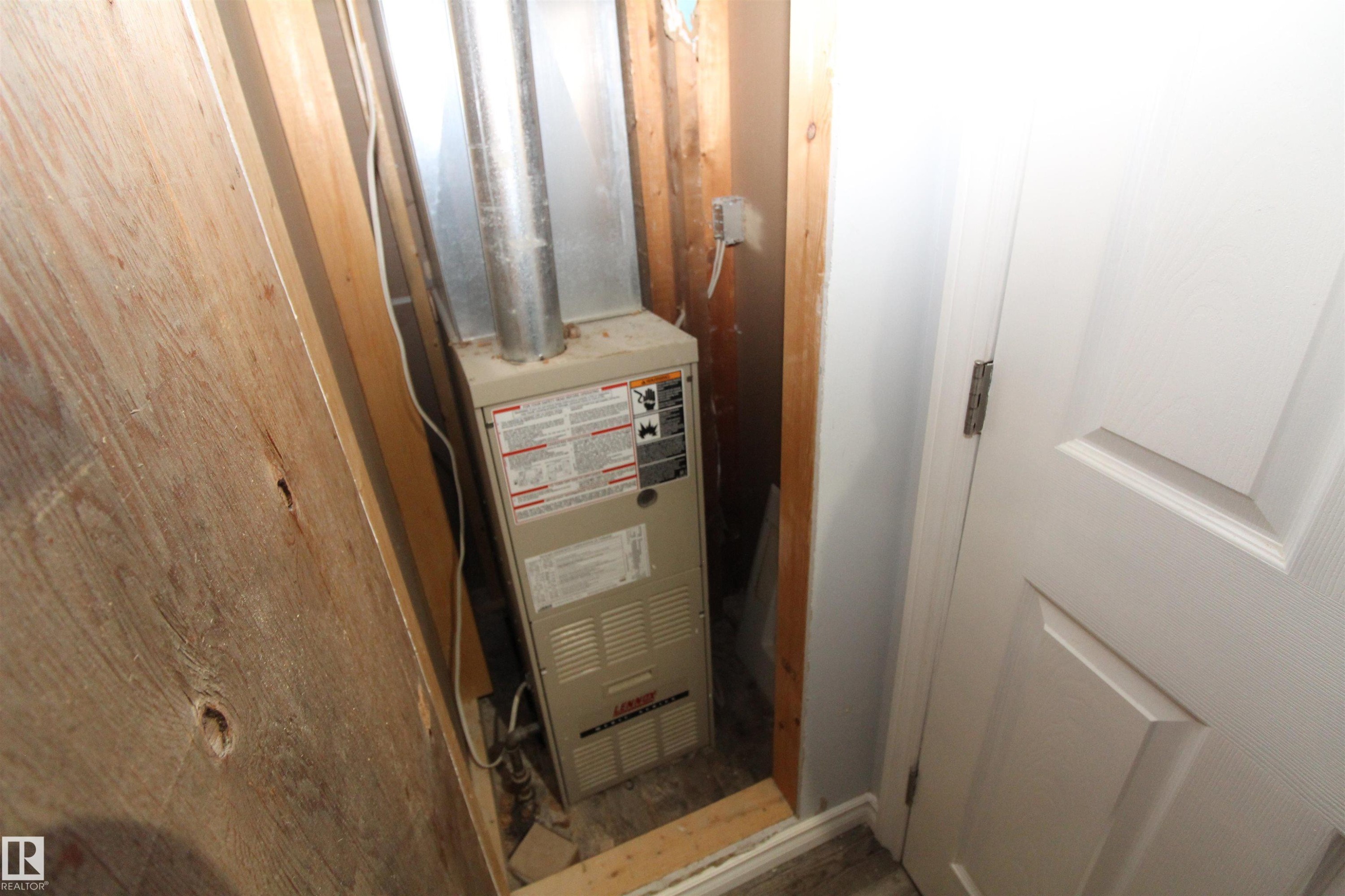 5404 52 Street, Clyde, AB - Indoor Photo Showing Other Room