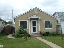 5530 50 Street  Vegreville, AB T9C 1K3