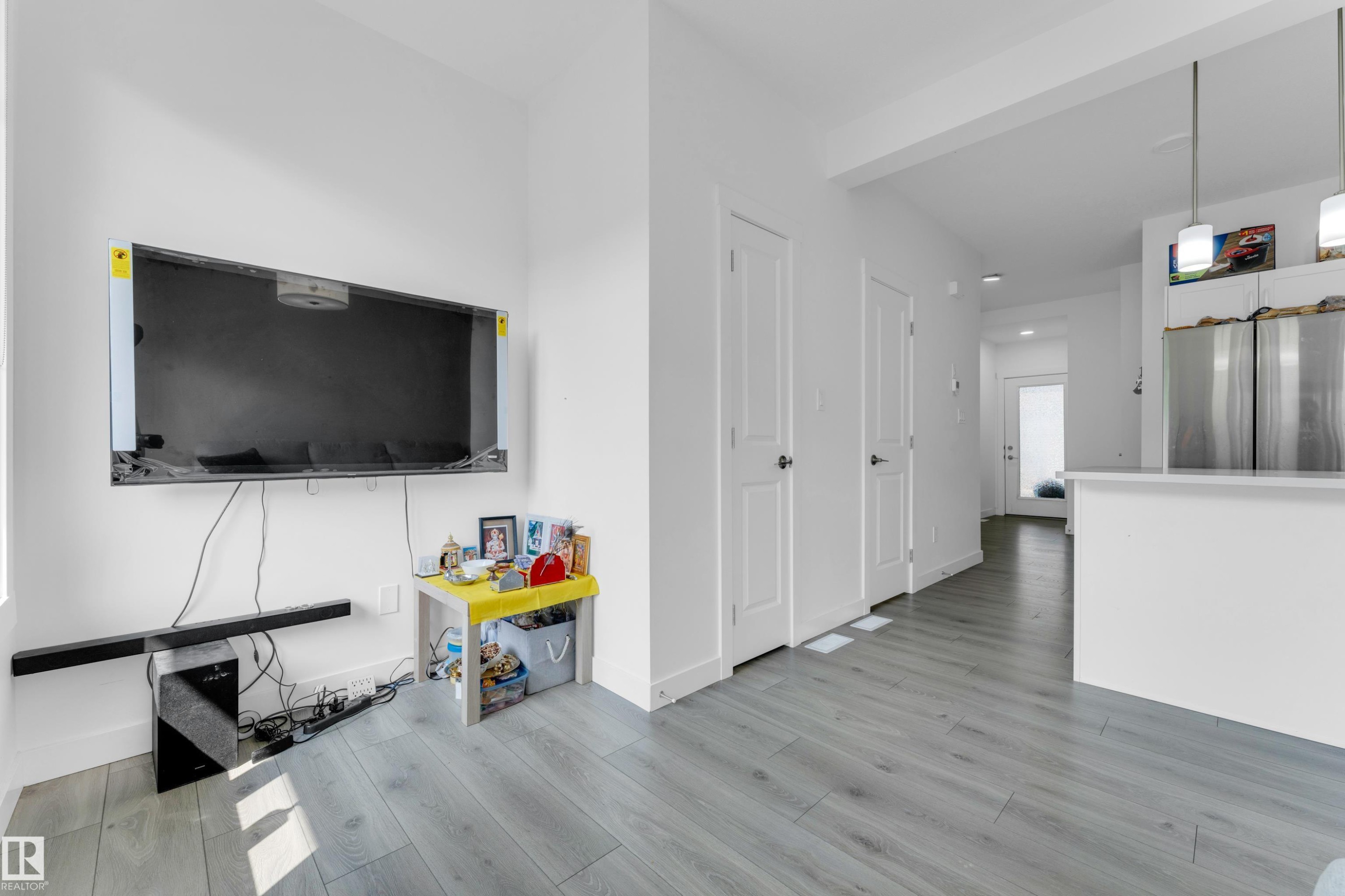#56 2710 66 St Sw, Edmonton, AB - Indoor