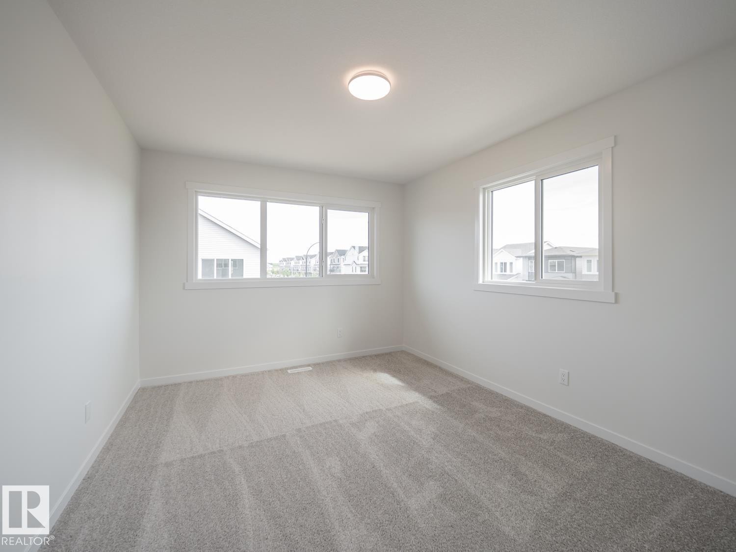 17724 7 Street Ne, Edmonton, AB - Indoor Photo Showing Other Room