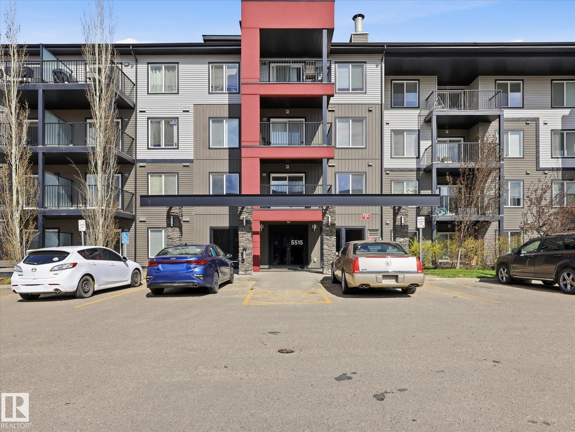 #424 5515 7 Av Sw, Edmonton, AB - Outdoor With Balcony With Facade