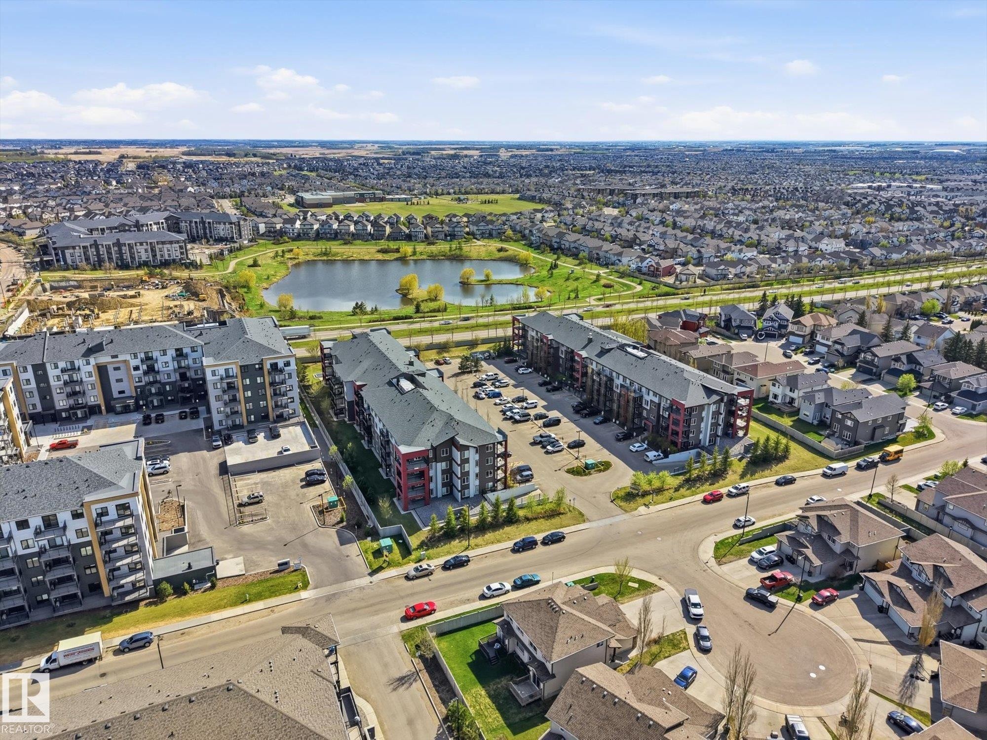 #424 5515 7 Av Sw, Edmonton, AB - Outdoor With View