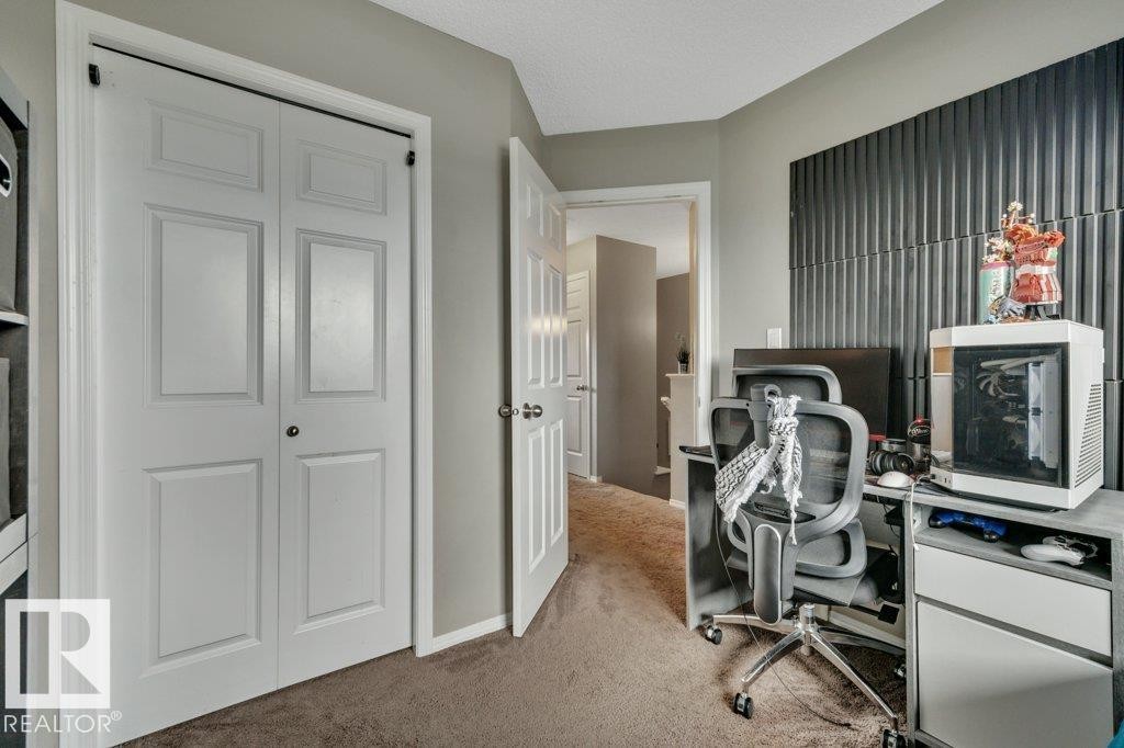 723 Secord Boulevard Nw, Edmonton, AB - Indoor Photo Showing Office
