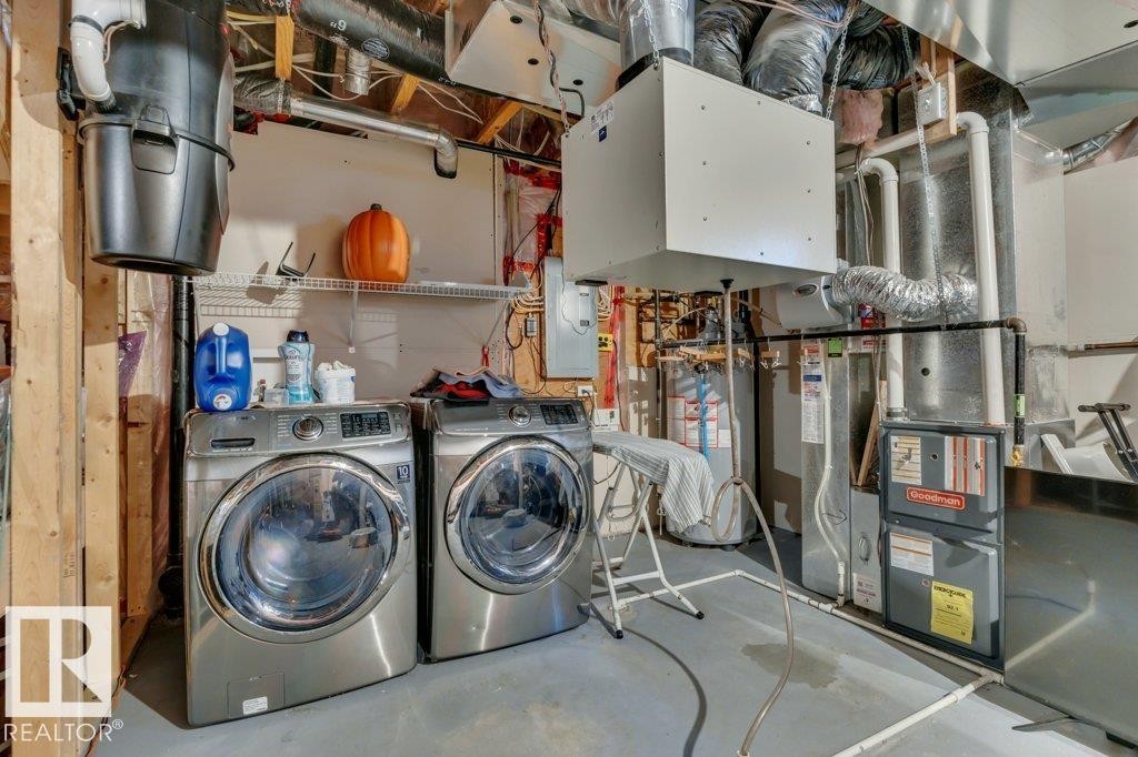 723 Secord Boulevard Nw, Edmonton, AB - Indoor Photo Showing Laundry Room