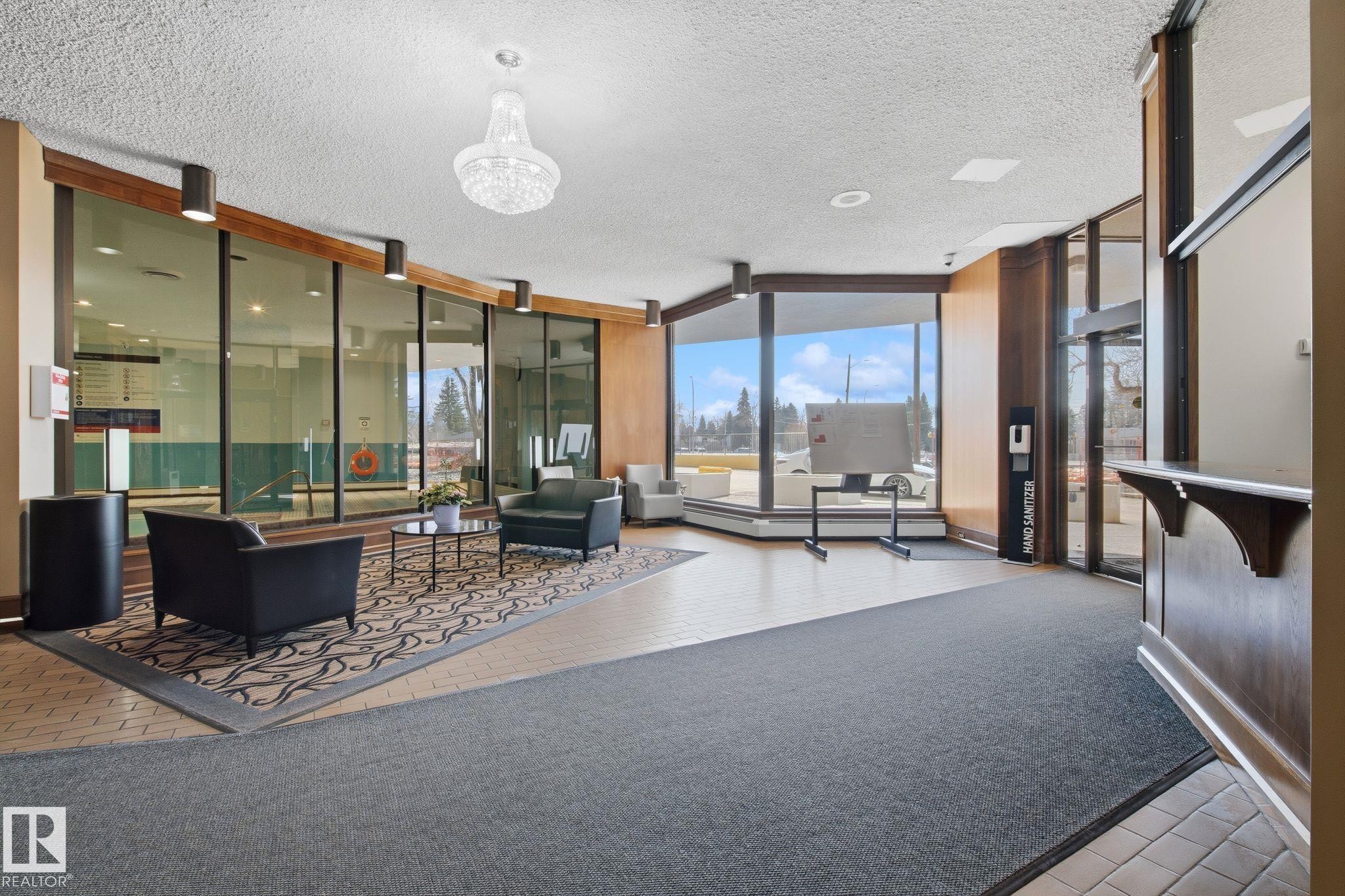 #1413 13910 Stony Plain Rd Nw, Edmonton, AB - Indoor Photo Showing Other Room