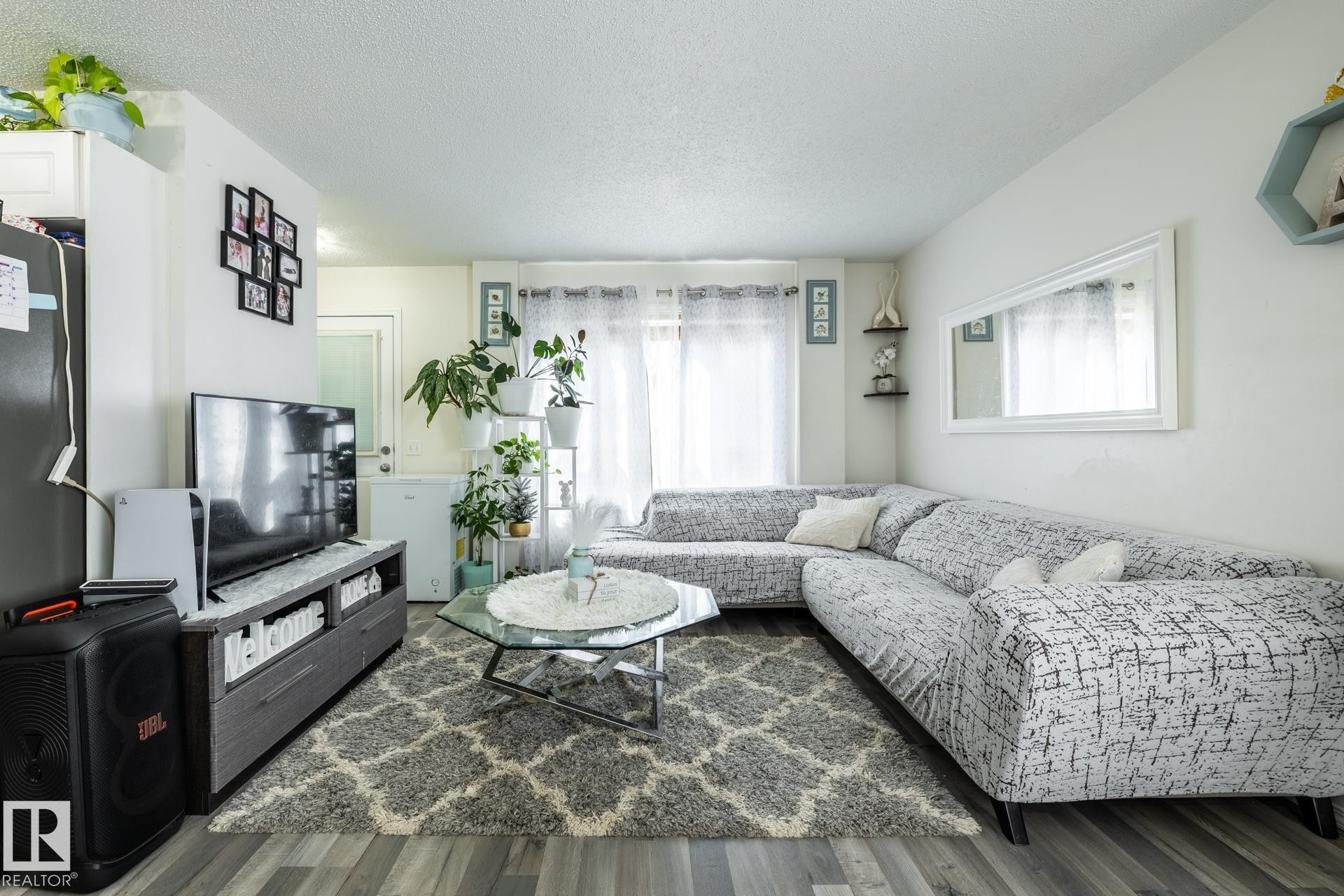 8644 173 Avenue Nw, Edmonton, AB