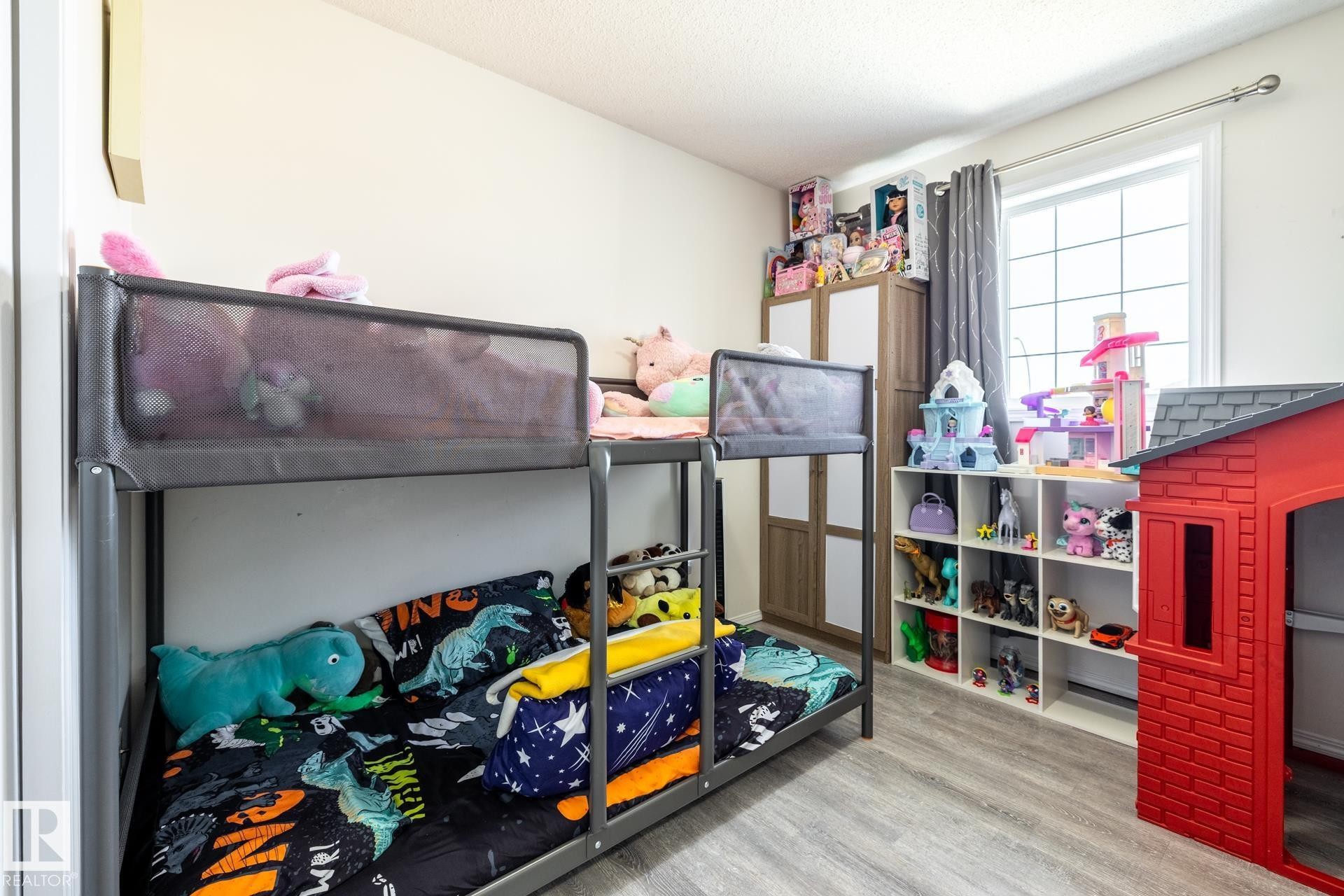 8644 173 Avenue Nw, Edmonton, AB