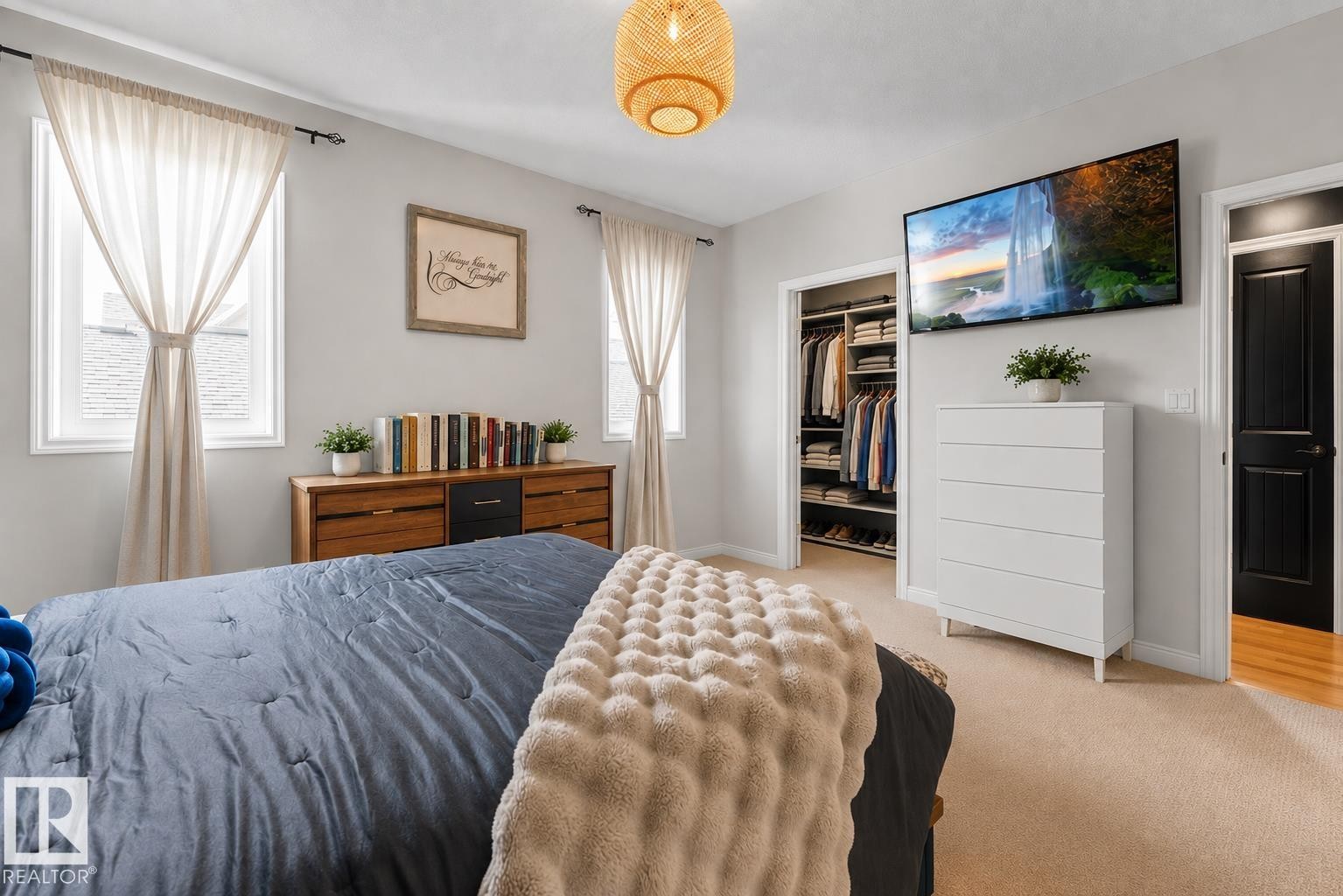 4804 64 Avenue, Cold Lake, AB - Indoor Photo Showing Bedroom