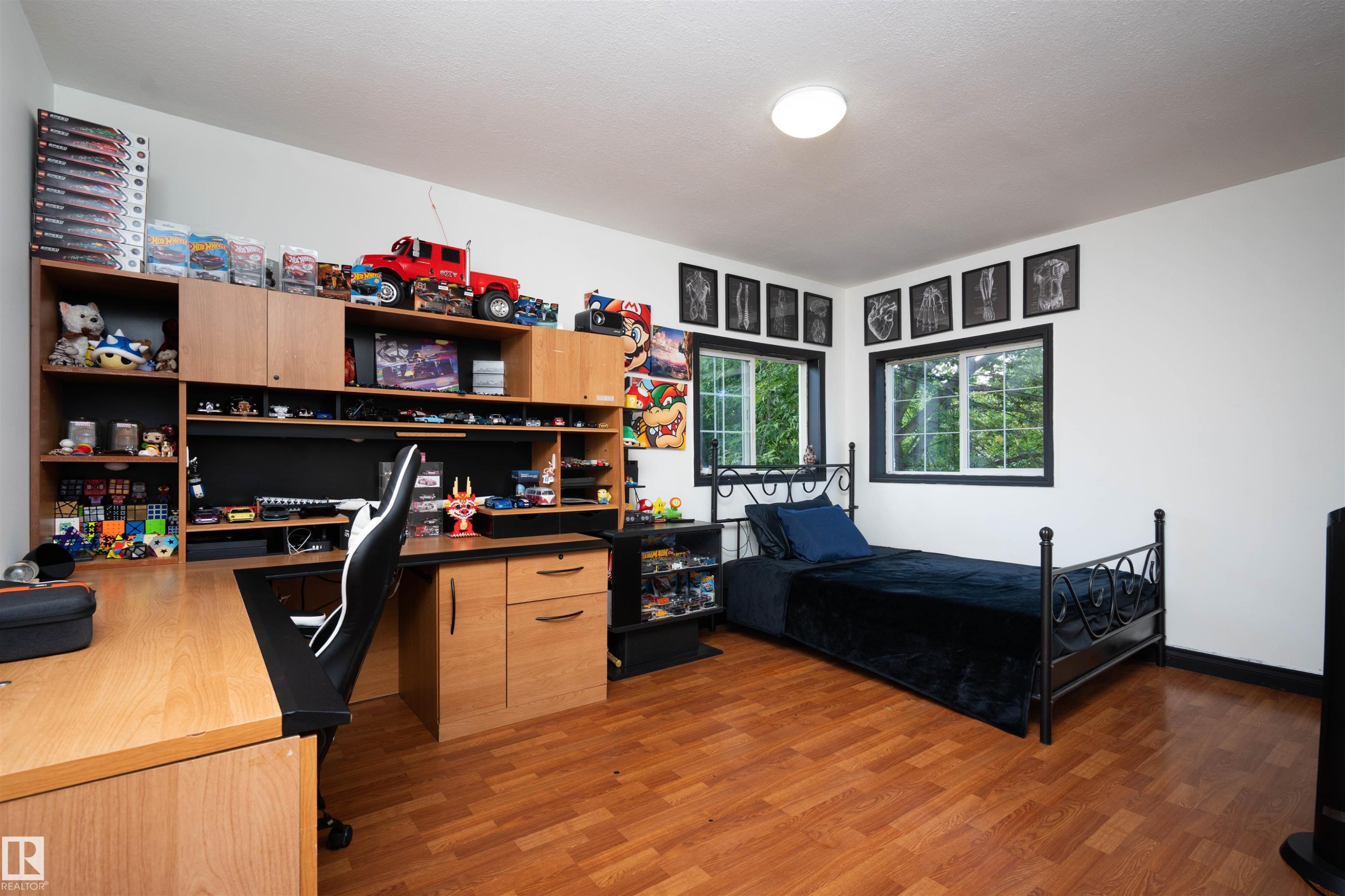 11918 42 Street Nw, Edmonton, AB - Indoor